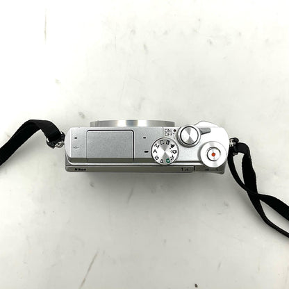【全額返金保証】【最速発送】Nikon デジタル一眼 Nikon 1 J5 ボディ [シルバー] 動作確認済