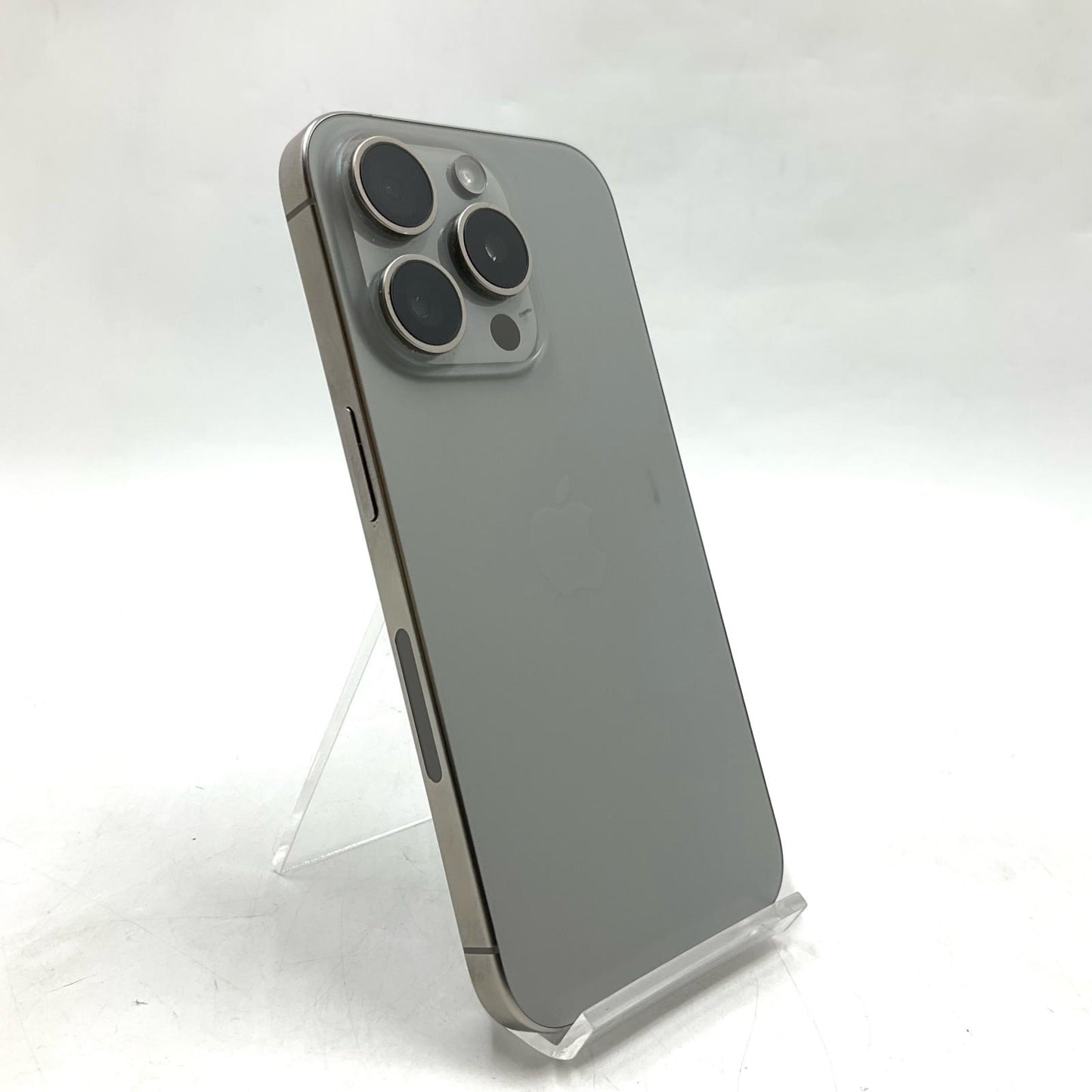 【全額返金保証】【最速発送】Apple iPhone iPhone 15 Pro 128GB ナチュラルチタニウム SIMフリー 白ロム 動作確認済 77%