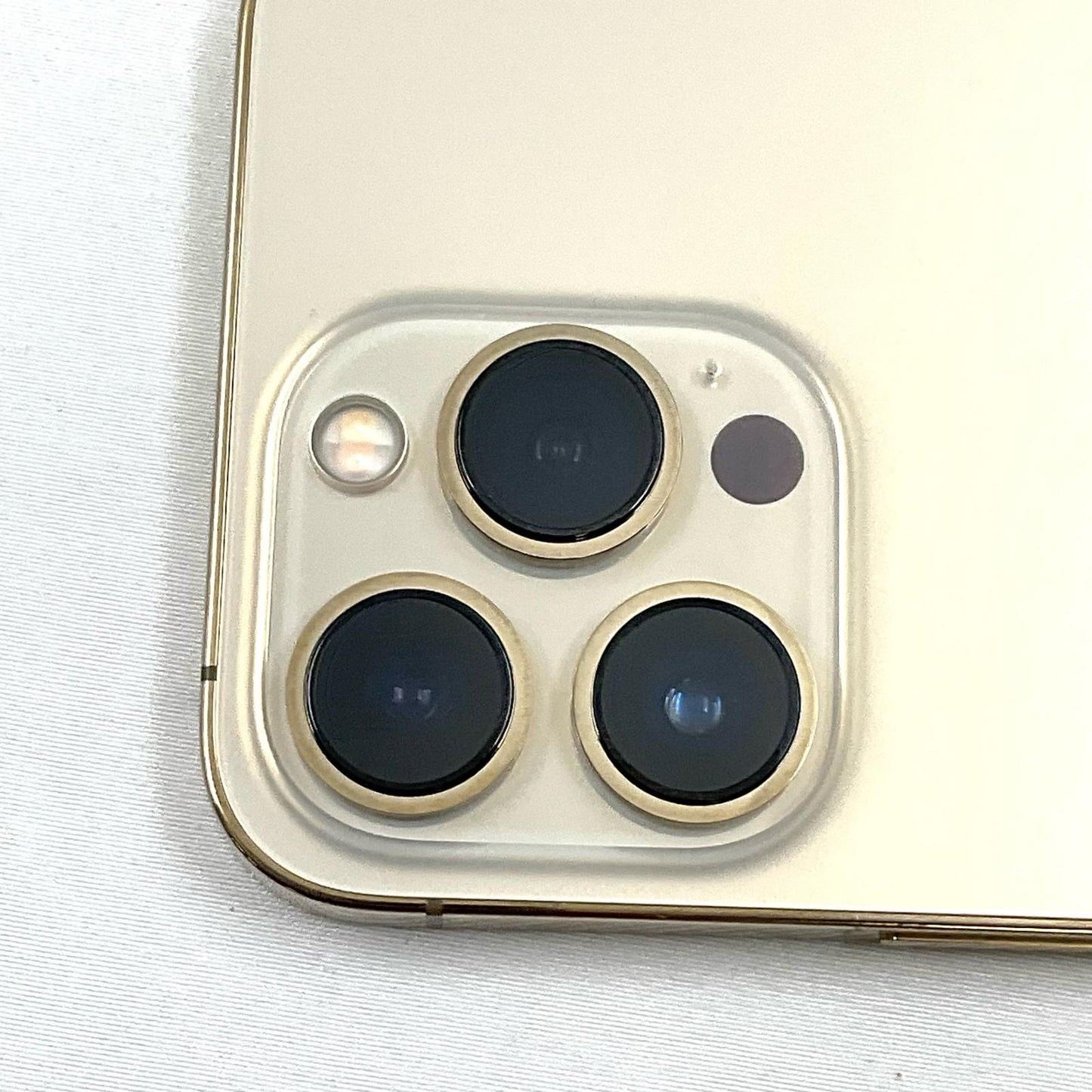 【全額返金保証】【最速発送】Apple iPhone iPhone 13 Pro 512GB ゴールド au SIMフリー 白ロム 美品 動作確認済 80%