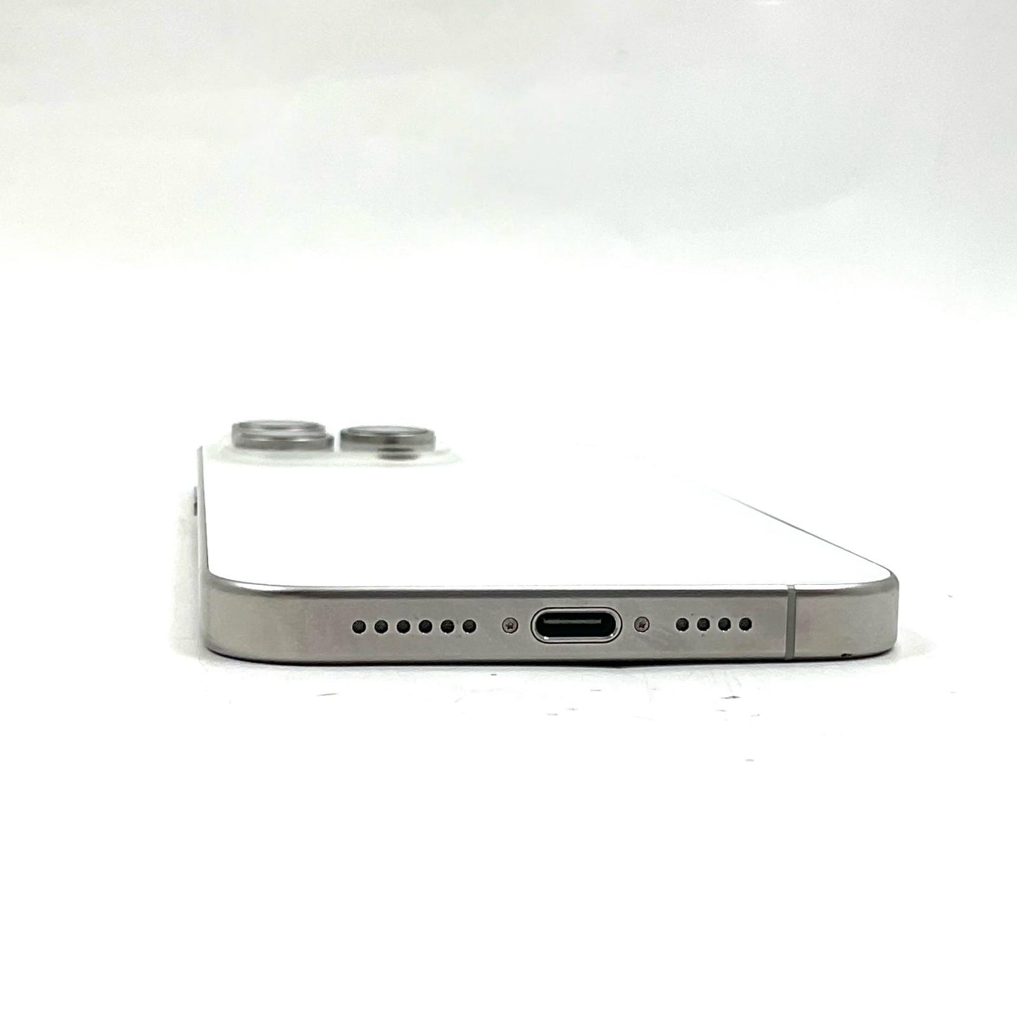 【全額返金保証】【最速発送】Apple iPhone iPhone 15 Pro Max 512GB ホワイトチタニウム au SIMフリー 美品 動作確認済 86%