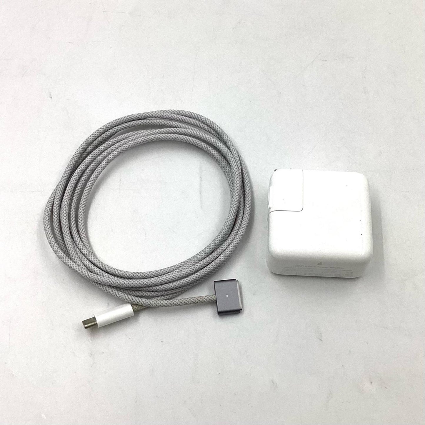 【全額返金保証】【最速発送】Apple MacBook Air 13インチインチ 2022 Apple M2 16GB 256GB 動作確認済