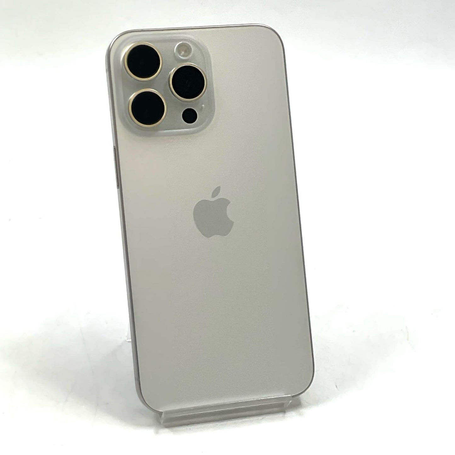 【全額返金保証】【最速発送】Apple iPhone iPhone 15 Pro Max 256GB ホワイト au SIMフリー 美品 動作確認済 87%