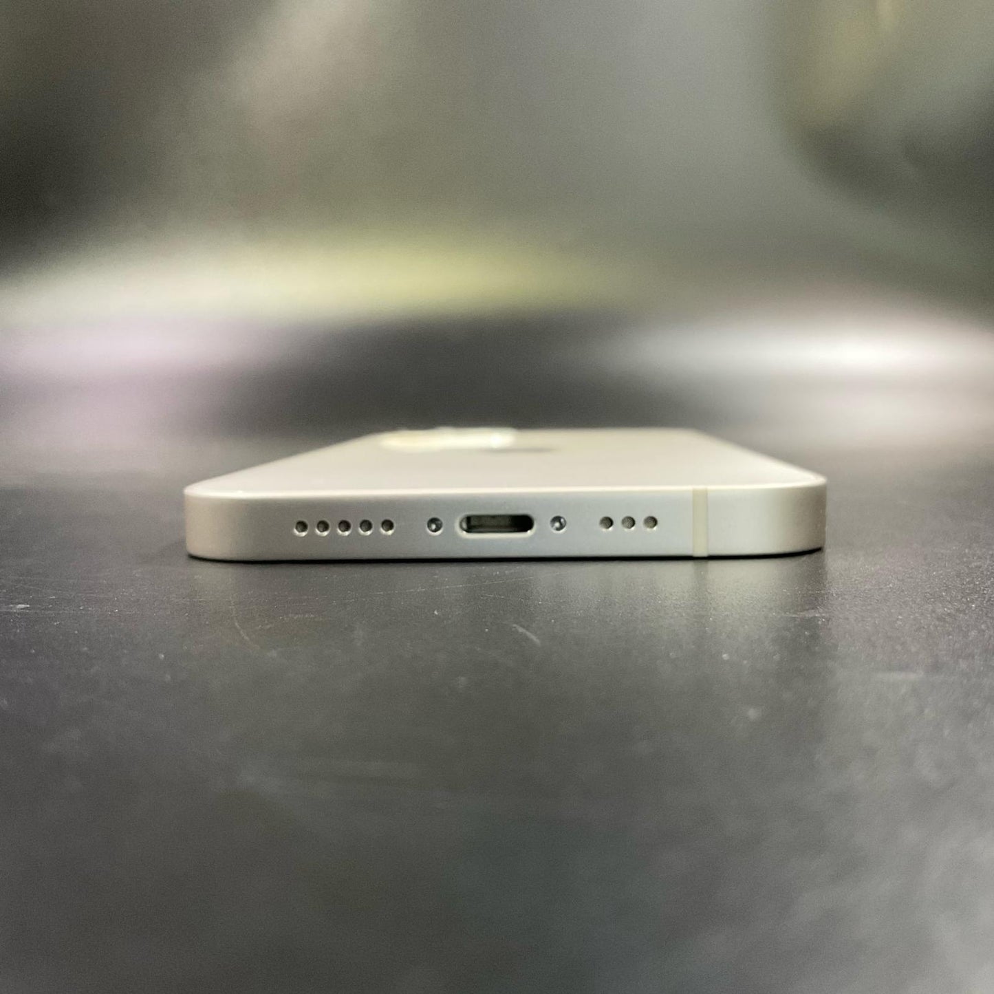 【全額返金保証】【最速発送】Apple iPhone iPhone 12 64GB ホワイト au SIMフリー 白ロム 美品 動作確認済 83%