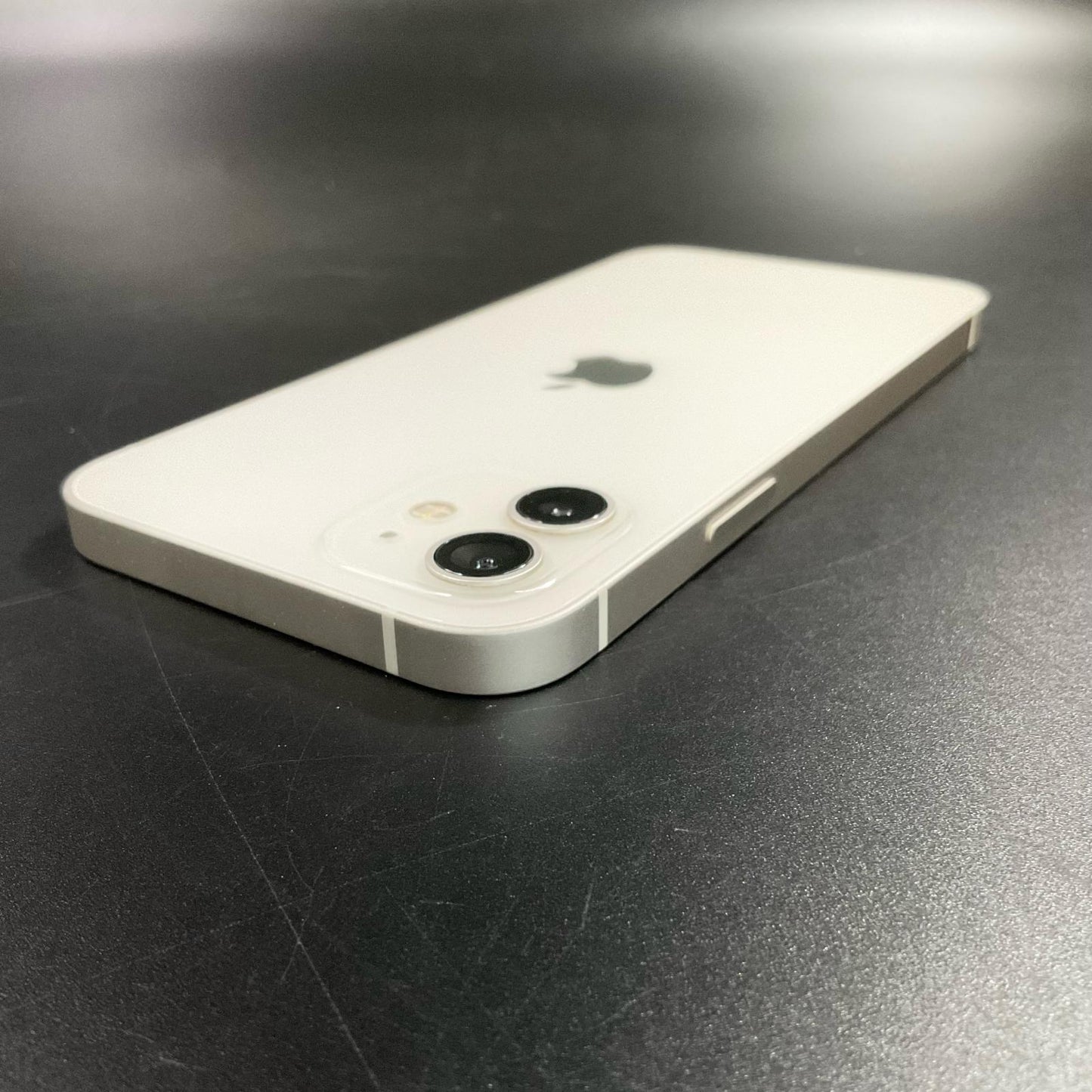 【全額返金保証】【最速発送】Apple iPhone iPhone 12 64GB ホワイト au SIMフリー 白ロム 美品 動作確認済 83%