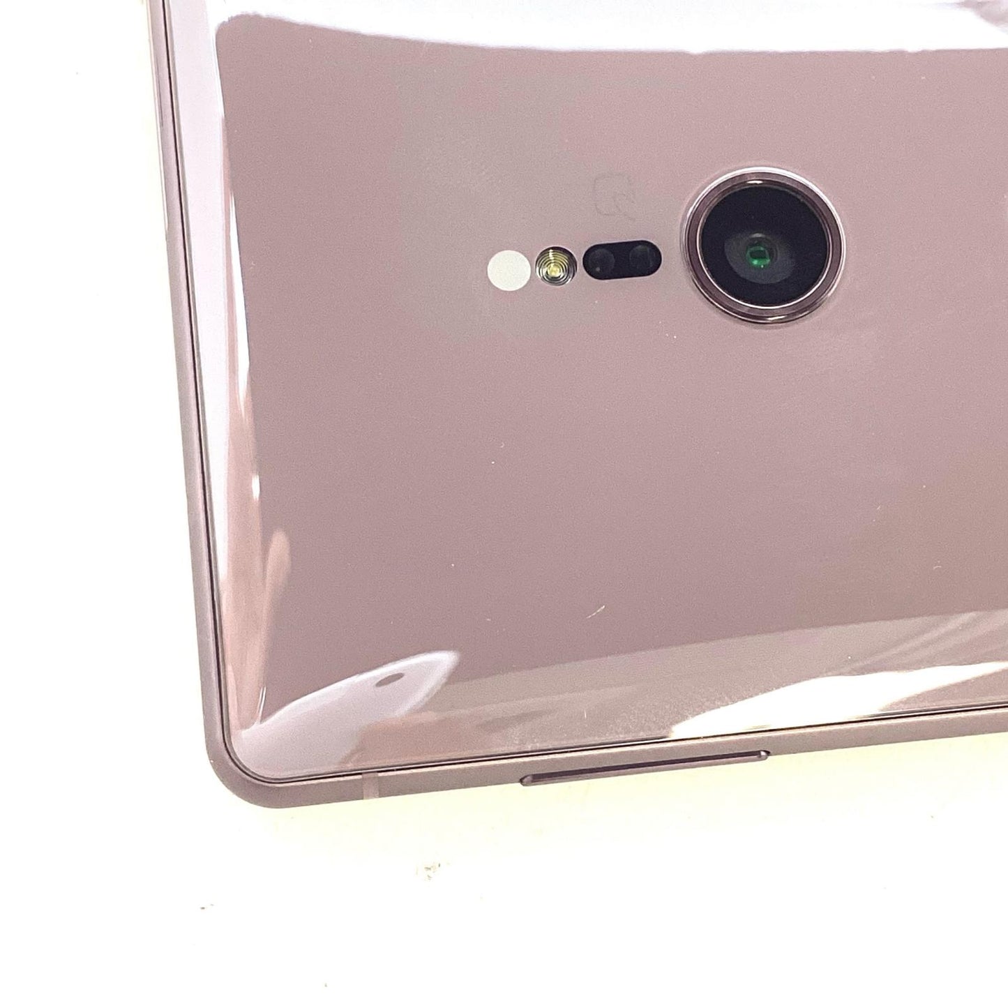 【全額返金保証】【最速発送】Sony Xperia XZ2 64GB アッシュピンク au SOV37 白ロム 美品 動作確認済