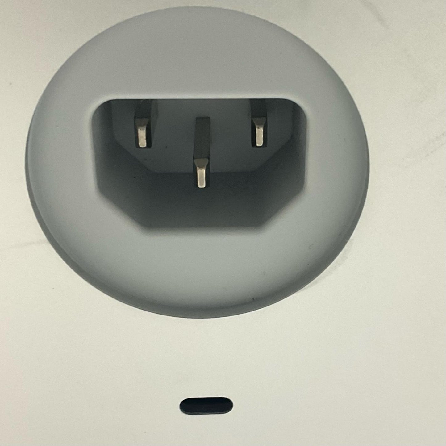 【最速発送】Apple iMac 21.5インチ クアッドコア intel core i3 8GB HDD 1TB シルバー【難有】