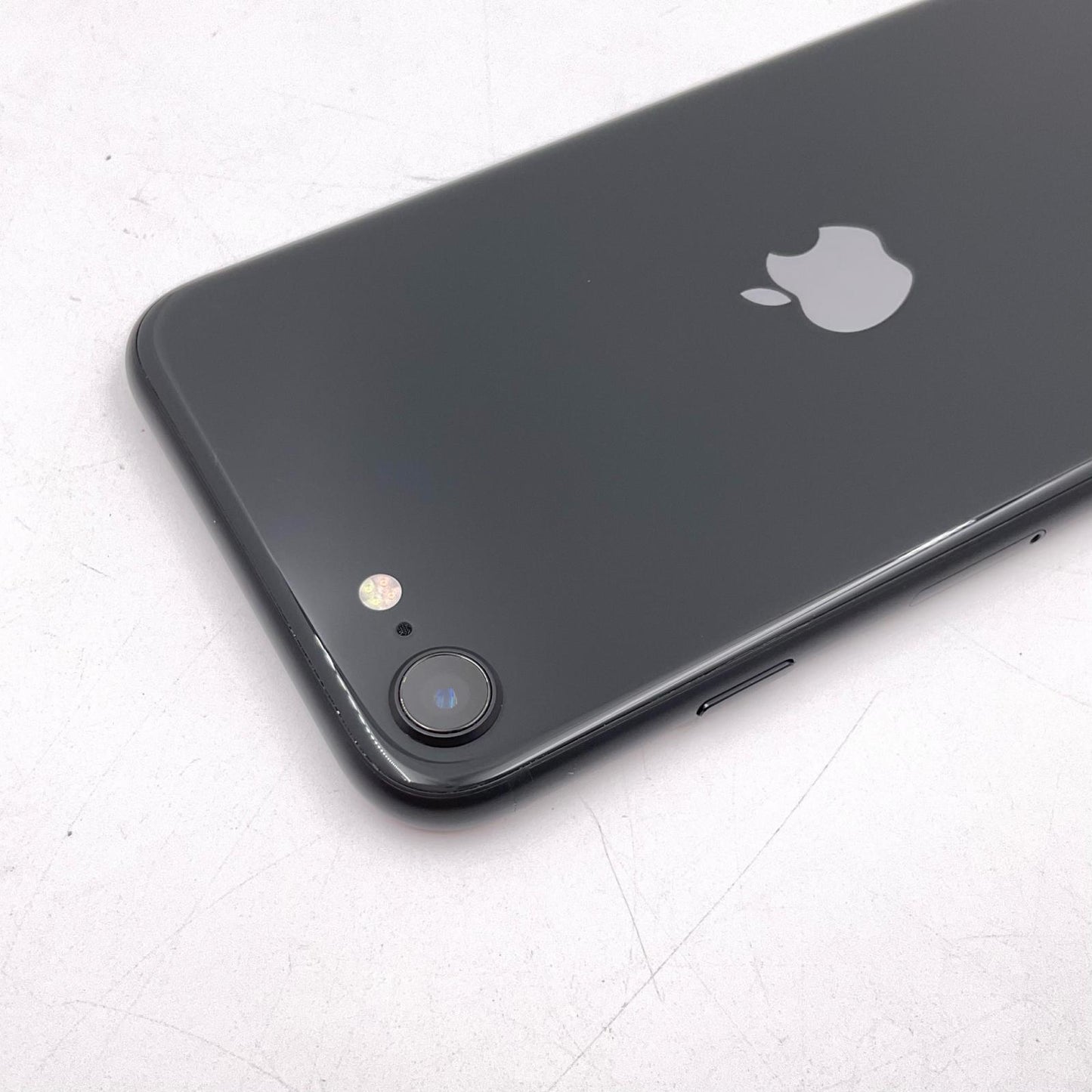【全額返金保証】【最速発送】Apple iPhone iPhone SE（第2世代） 64GB ブラック docomo SIMフリー 白ロム 美品 動作確認済 94%