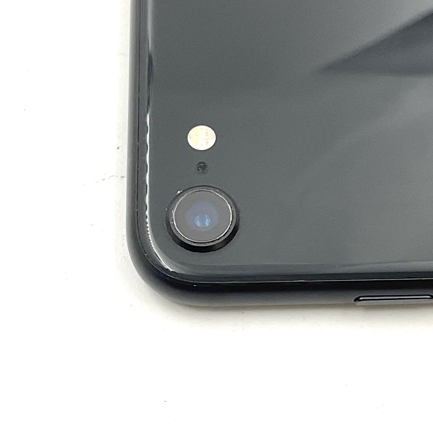 【全額返金保証】【最速発送】Apple iPhone iPhone SE（第2世代） 128GB ブラック au 白ロム 動作確認済 76%