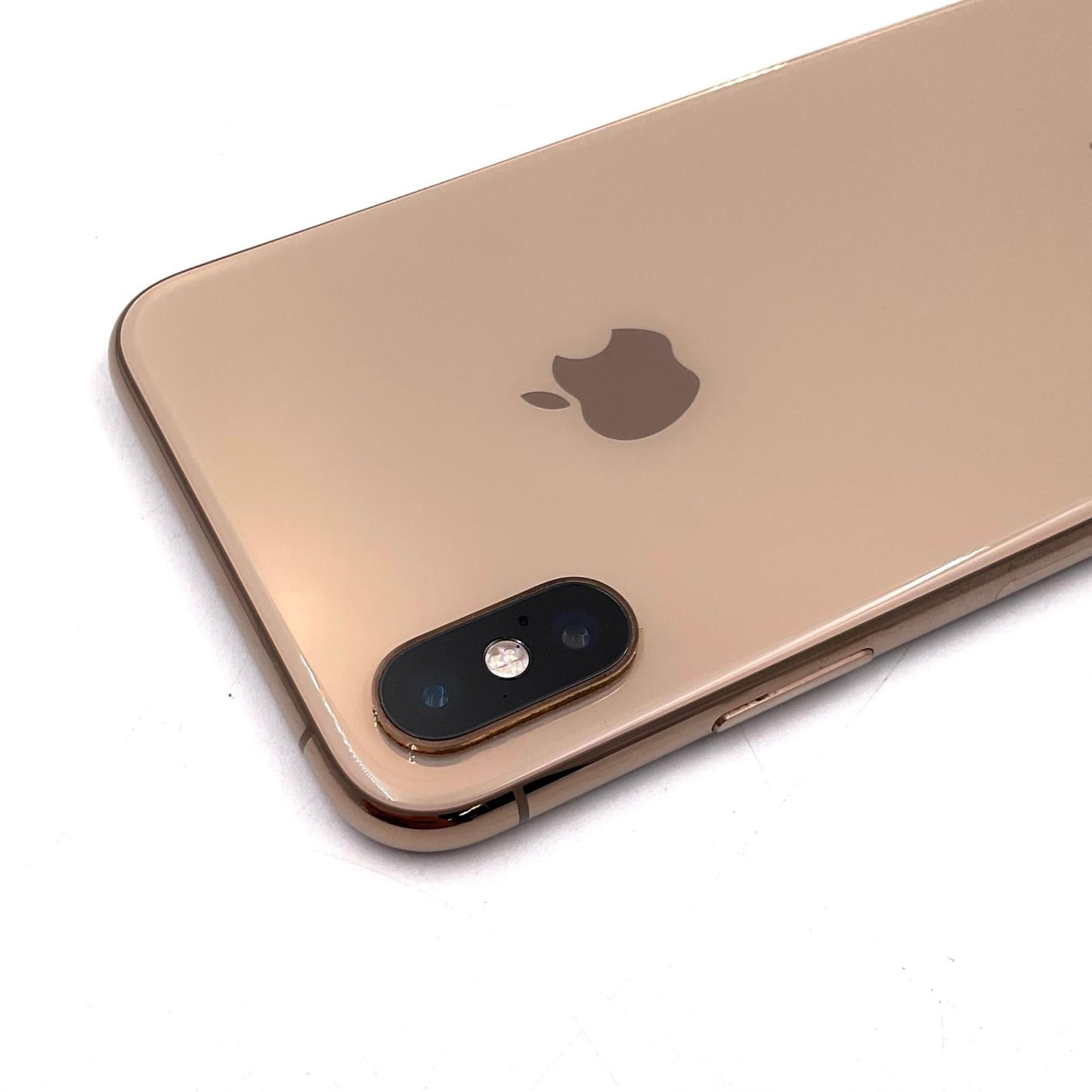 【全額返金保証】【最速発送】Apple iPhone iPhone XS 64GB ゴールド docomo 白ロム 動作確認済 73%