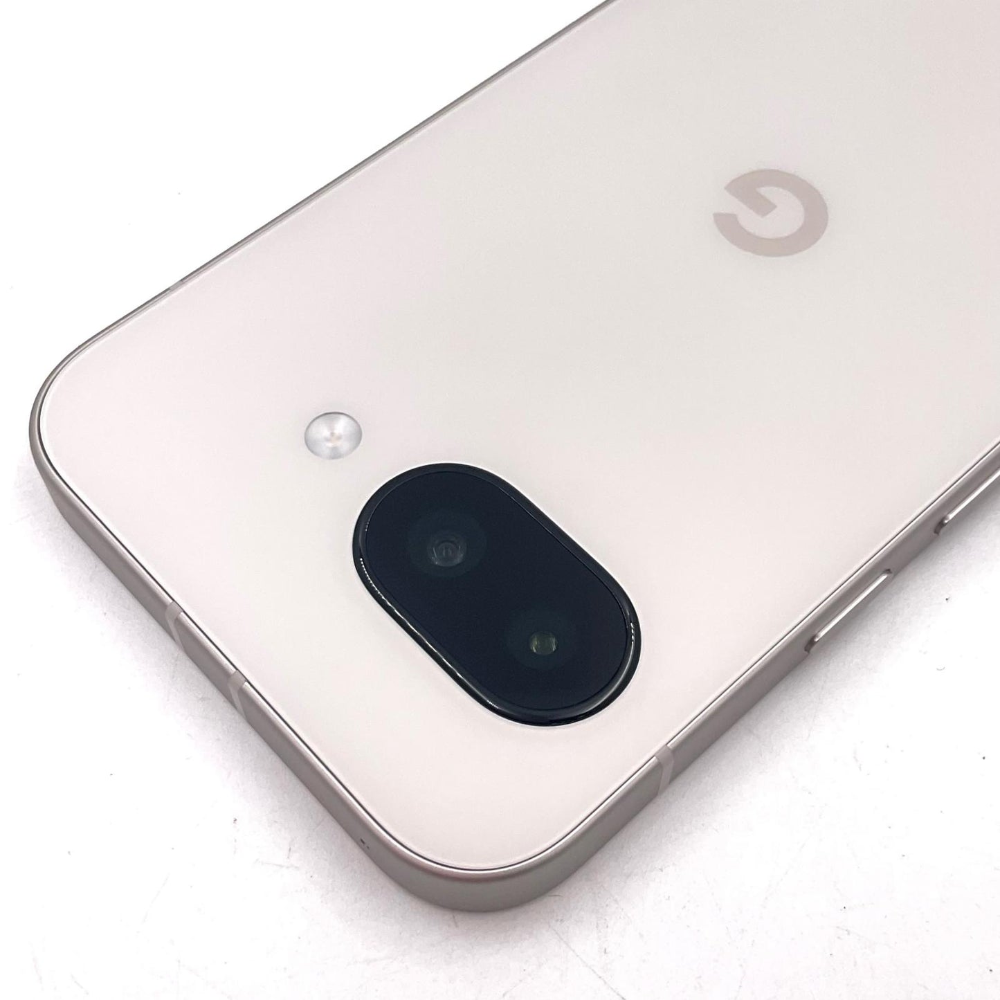 【全額返金保証】【最速発送】Google Pixel 9a 128GB ホワイト Softbank SIMフリー pixel 9a 美品 動作確認済