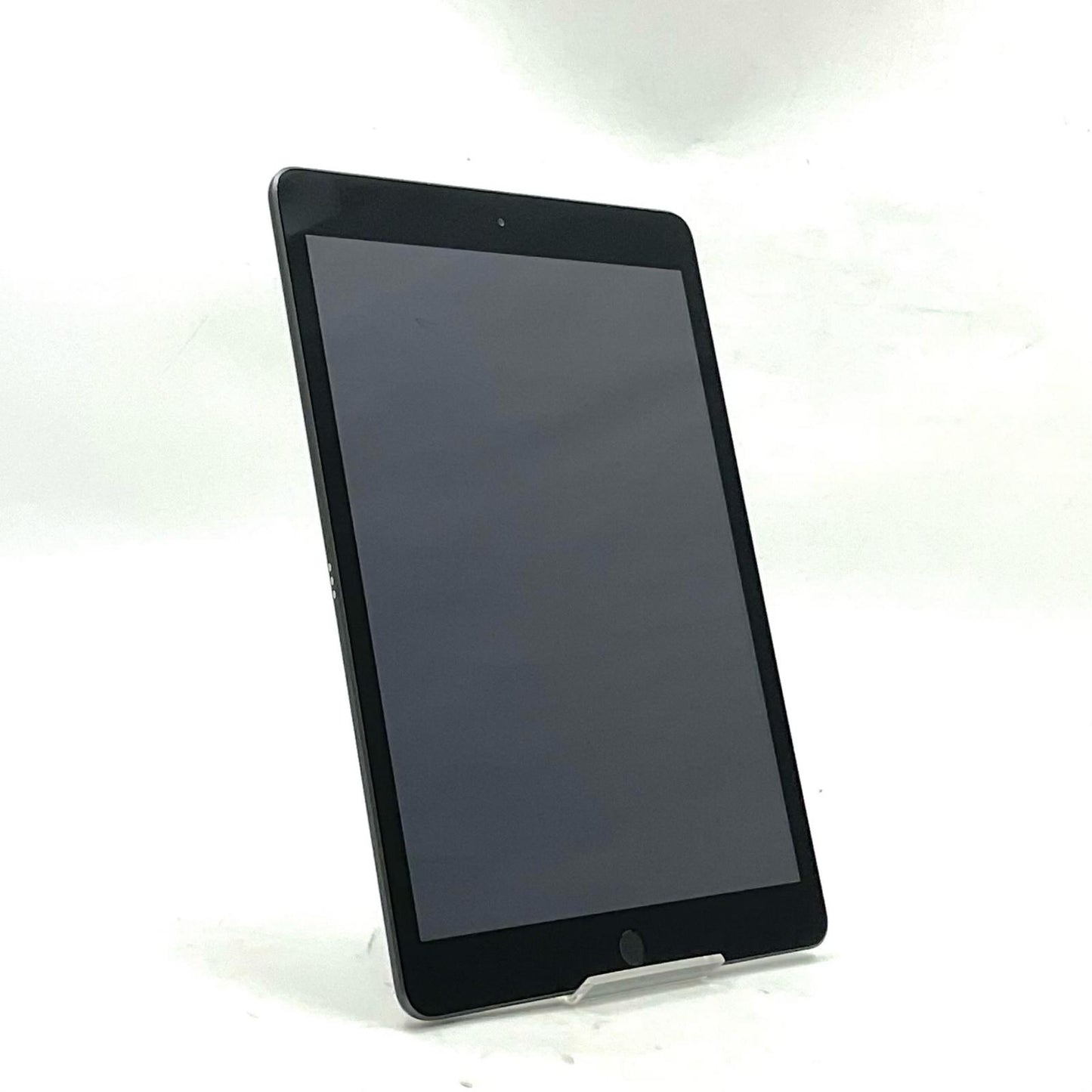 【全額返金保証】【最速発送】Apple iPad iPad 10.2インチ 第7世代 32GB スペースグレイ Wi-Fi 美品 動作確認済