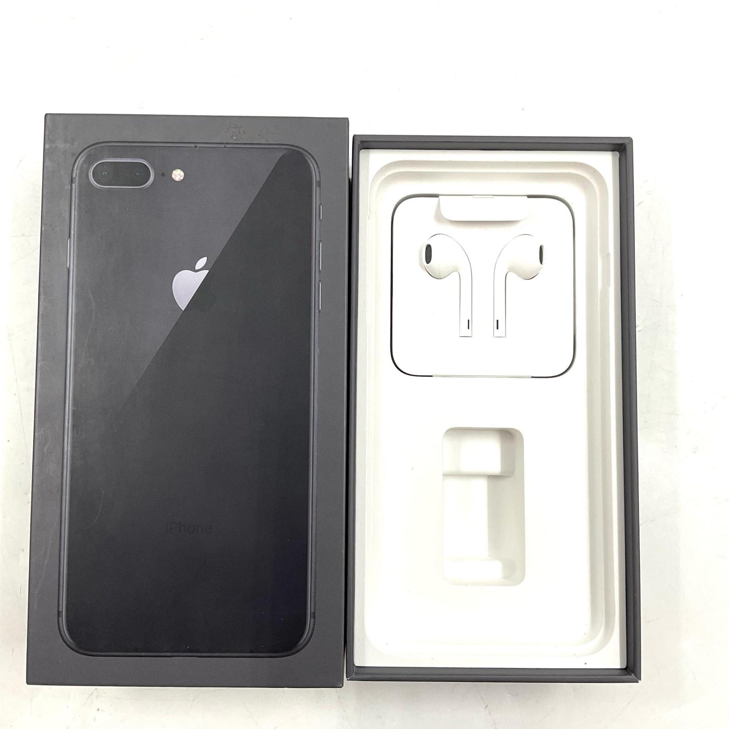 【全額返金保証】【最速発送】Apple iPhone iPhone 8 Plus 256GB スペースグレイ docomo 白ロム 動作確認済 73%