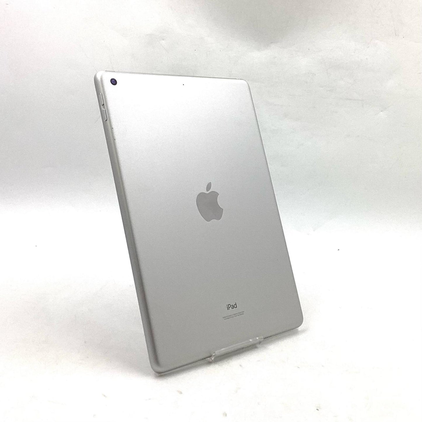 【全額返金保証】【最速発送】Apple iPad iPad 10.2インチ 第9世代 64GB シルバー Wi-Fi 動作確認済