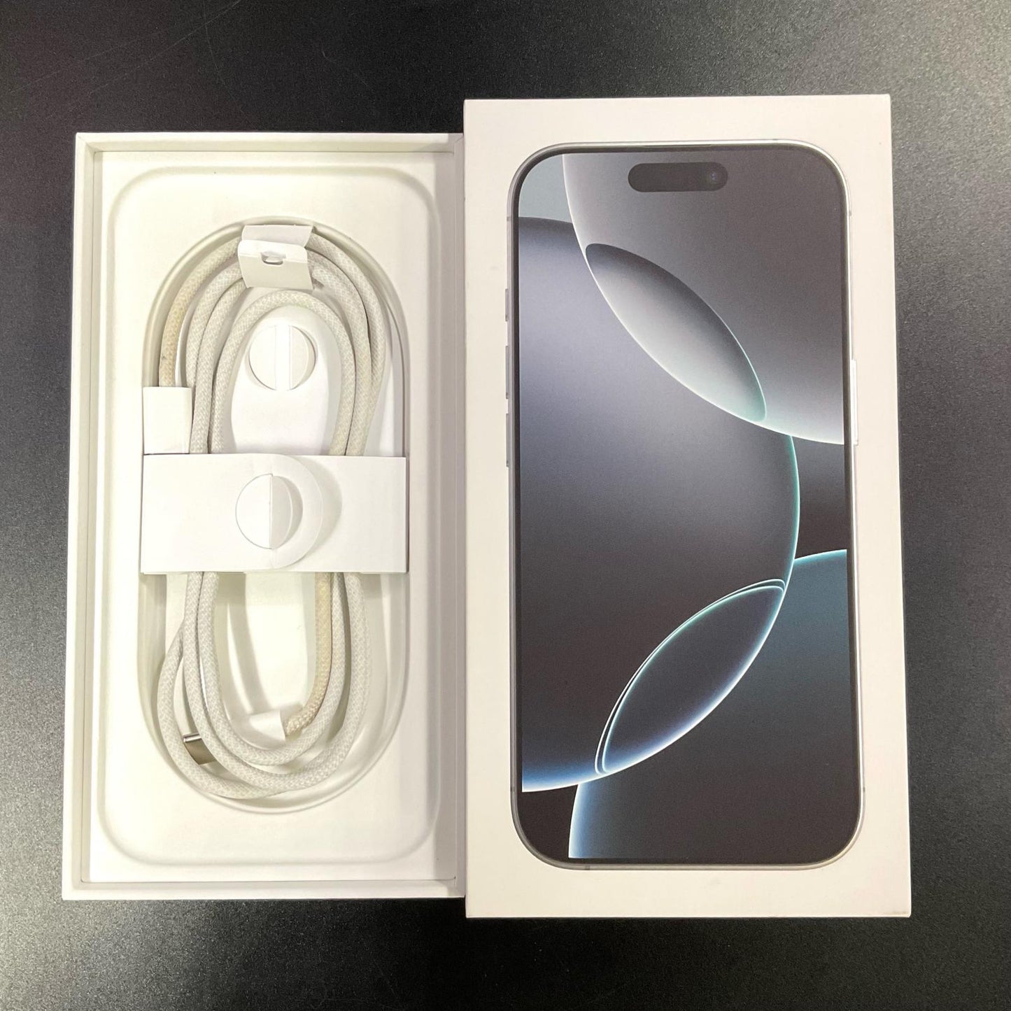 【全額返金保証】【最速発送】Apple iPhone iPhone 16 Pro 1TB ホワイトチタニウム SIMフリー 白ロム 動作確認済 92%