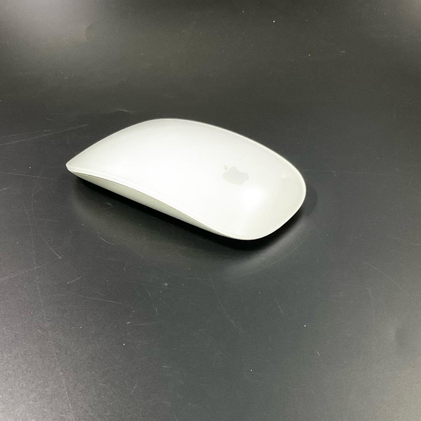 【全額返金保証】【最速発送】Apple Magic Mouse A1657 EMC 2923 美品 動作確認済