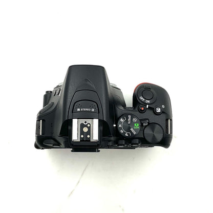 【全額返金保証】【最速発送】Nikon デジタル一眼 D5600 ボディ ブラック 美品 動作確認済