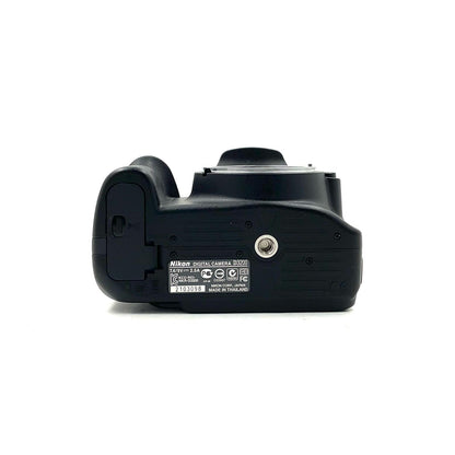 【全額返金保証】【最速発送】Nikon デジタル一眼 D3200 ボディ ブラック 美品 動作確認済