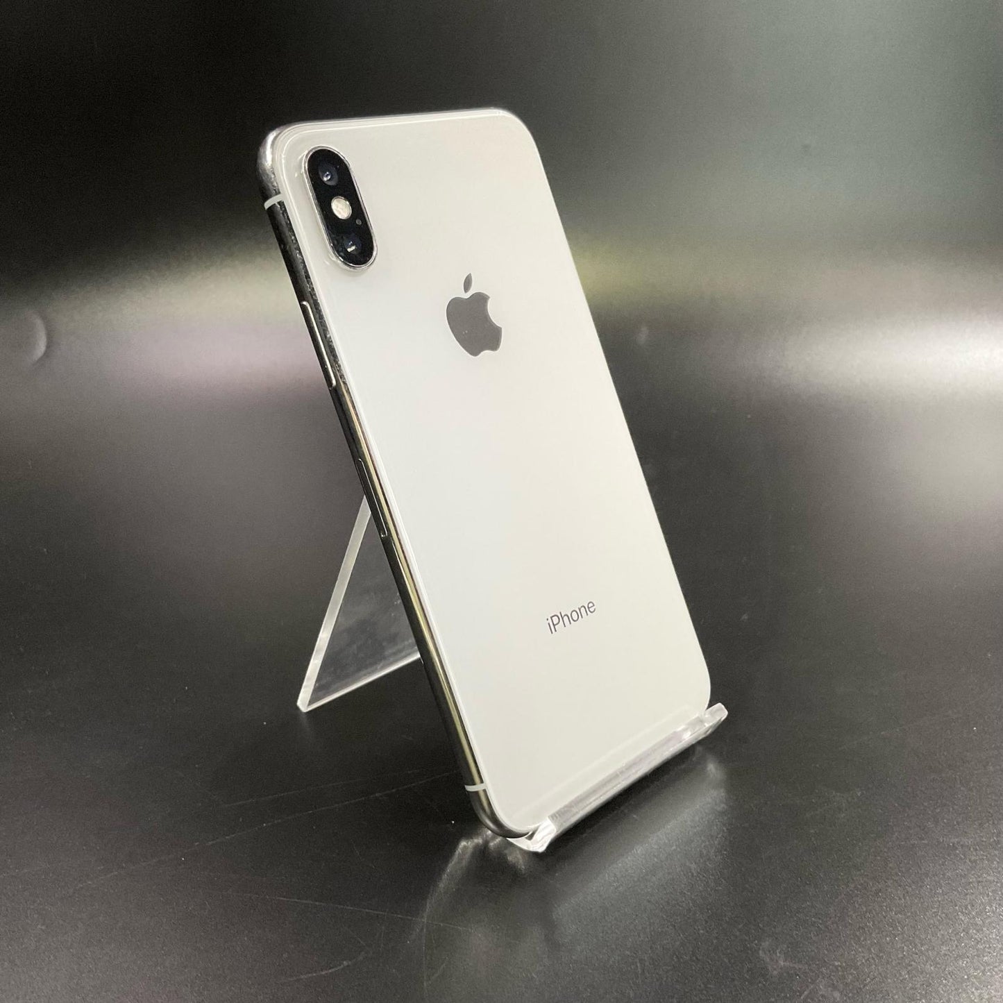 【全額返金保証】【最速発送】Apple iPhone iPhone X 256GB シルバー docomo SIMフリー 白ロム 動作確認済 75%