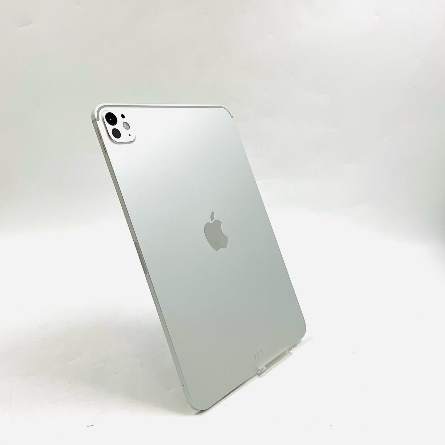【全額返金保証】【最速発送】Apple iPad Pro M5 11インチ 256GB シルバー Wi-Fi 超美品 動作確認済