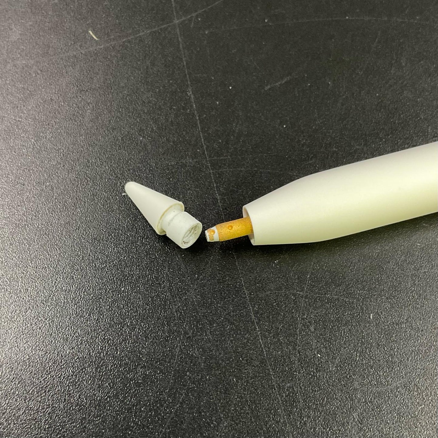 【全額返金保証】【最速発送】Apple Apple Pencil Pro MX2D3ZA/A 超美品 動作確認済