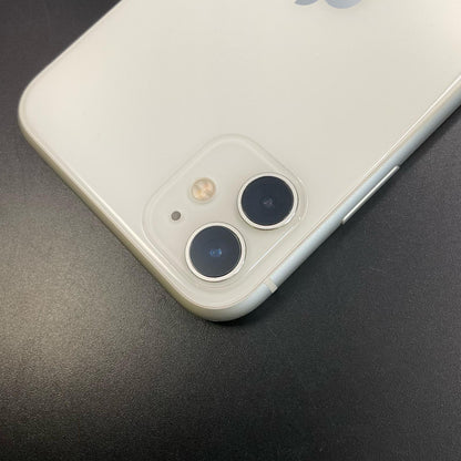 【全額返金保証】【最速発送】Apple iPhone iPhone 11 128GB ホワイト docomo 白ロム 動作確認済 73%