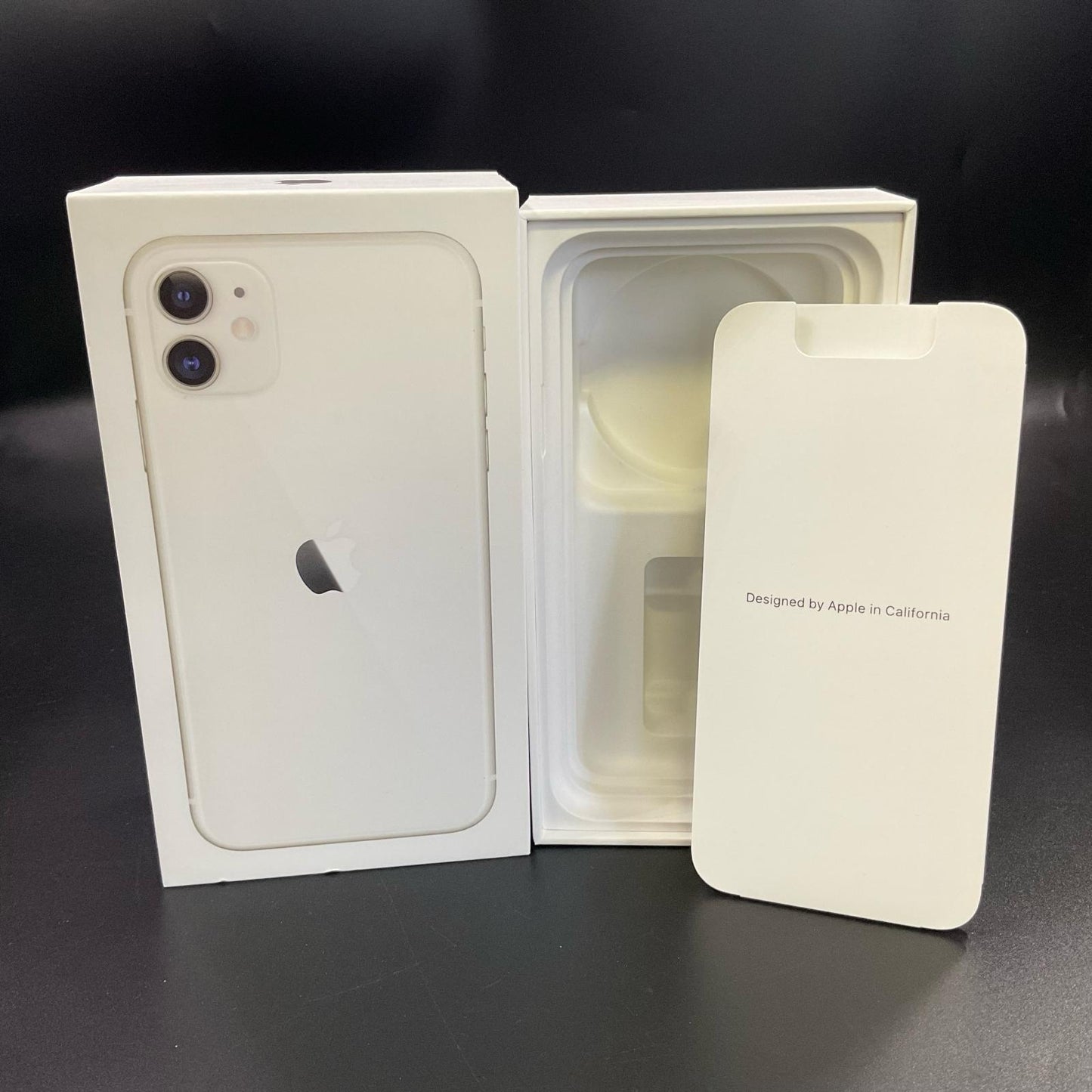 【全額返金保証】【最速発送】Apple iPhone iPhone 11 128GB ホワイト docomo 白ロム 動作確認済 73%