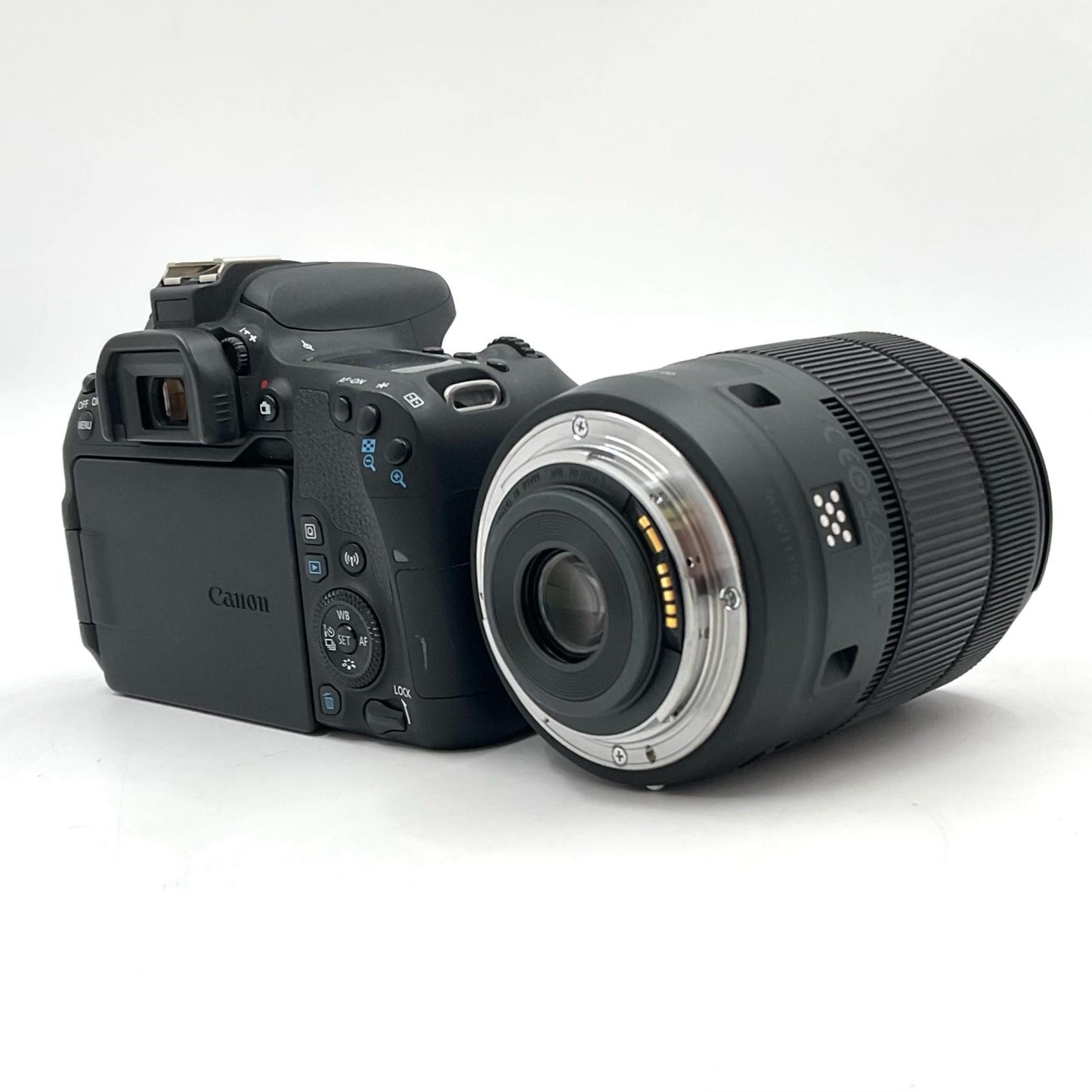 【全額返金保証】【最速発送】Canon デジタル一眼 EOS 9000D レンズキット EF-S18-135mm F3.5-5.6 IS USM ブラック 美品 動作確認済