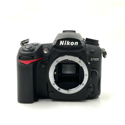 【最速発送】Nikon デジタル一眼 D7000 ボディ【難有】