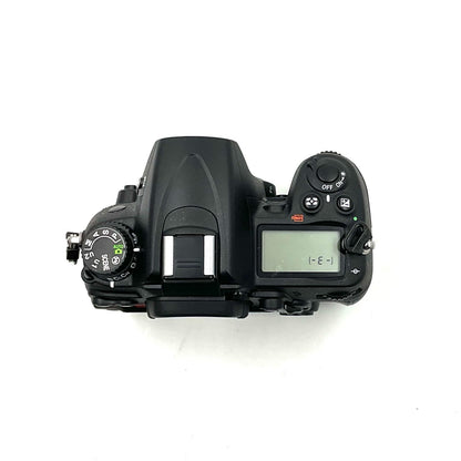 【最速発送】Nikon デジタル一眼 D7000 ボディ【難有】