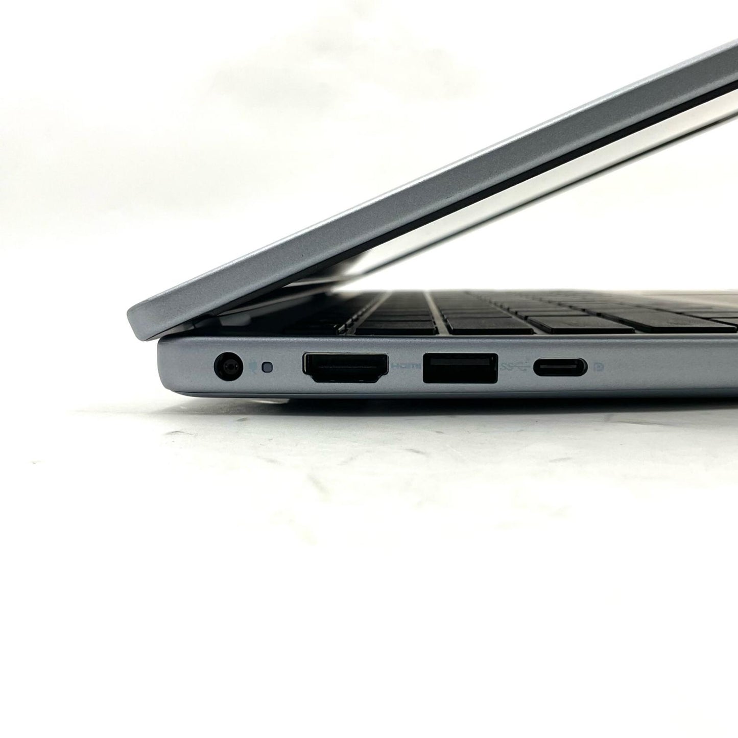 【全額返金保証】【最速発送】DELL Inspiron 14 P185G003 AMD Ryzen 7 8840U 32GB M.2 SSD 1TB 100% 美品 動作確認済
