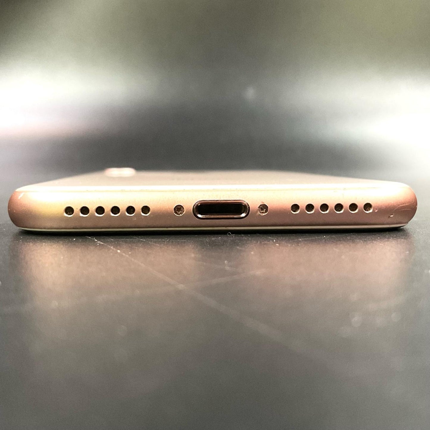 【全額返金保証】【最速発送】Apple iPhone iPhone 8 64GB ゴールド au 白ロム 動作確認済 80%