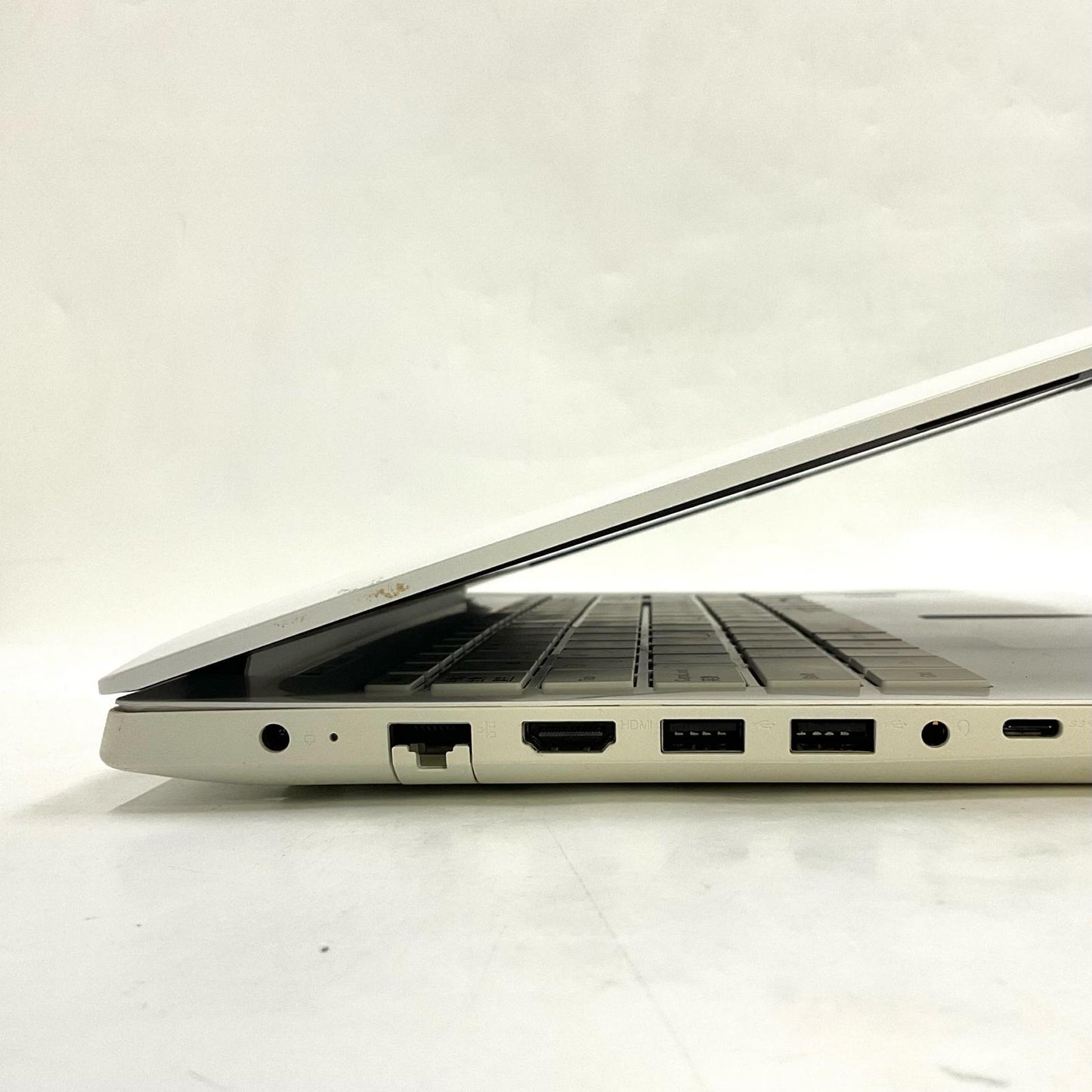 【最速発送】NEC LAVIE PC-NS600KAW-KS Intel(R) Core(TM) i7-8550U CPU @1.80GHz 4GB 76.6%【難有】
