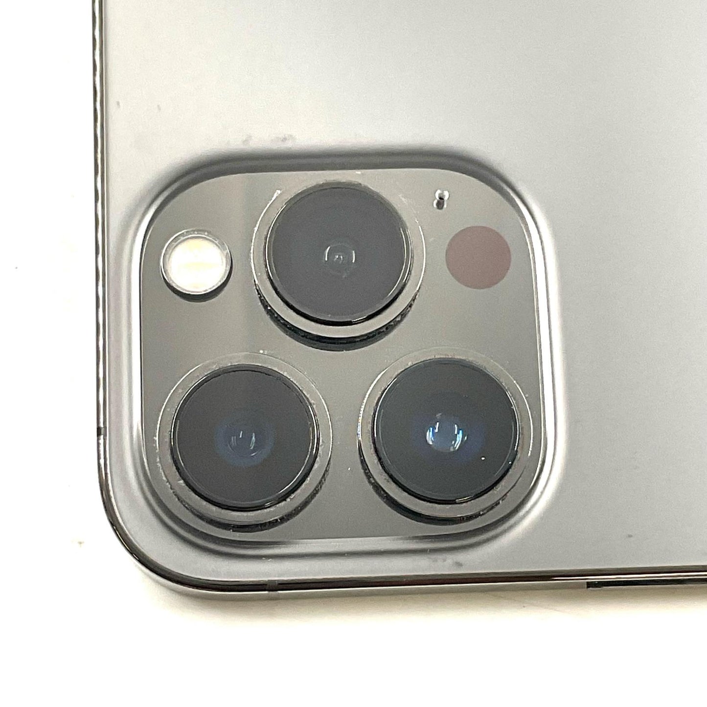 【全額返金保証】【最速発送】Apple iPhone iPhone 13 Pro 256GB グラファイト docomo 白ロム 動作確認済 81%