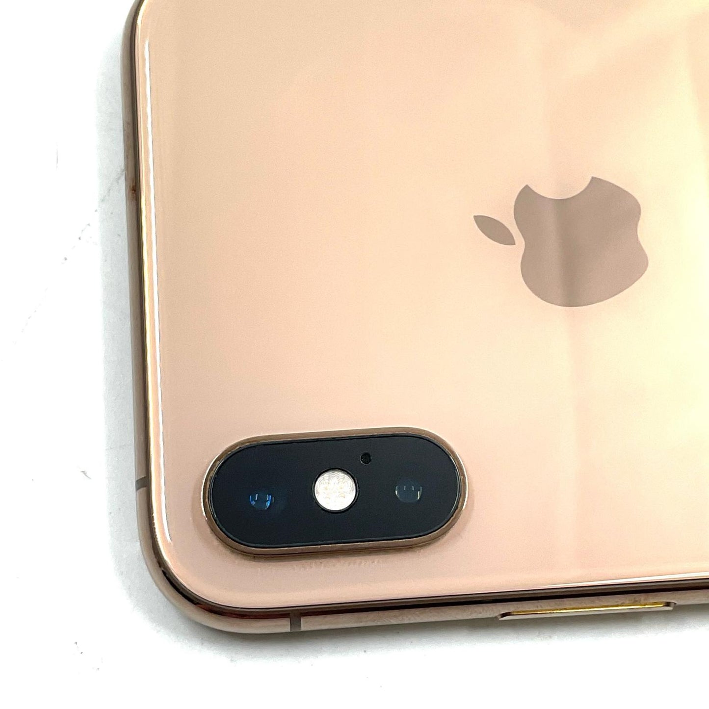 【全額返金保証】【最速発送】Apple iPhone iPhone XS 256GB ゴールド docomo SIMフリー 白ロム 動作確認済 79%