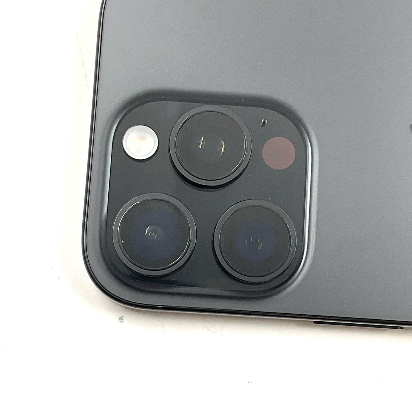 【全額返金保証】【最速発送】Apple iPhone iPhone 16 Pro 512GB ブラックチタニウム Softbank 白ロム 超美品 動作確認済 97%