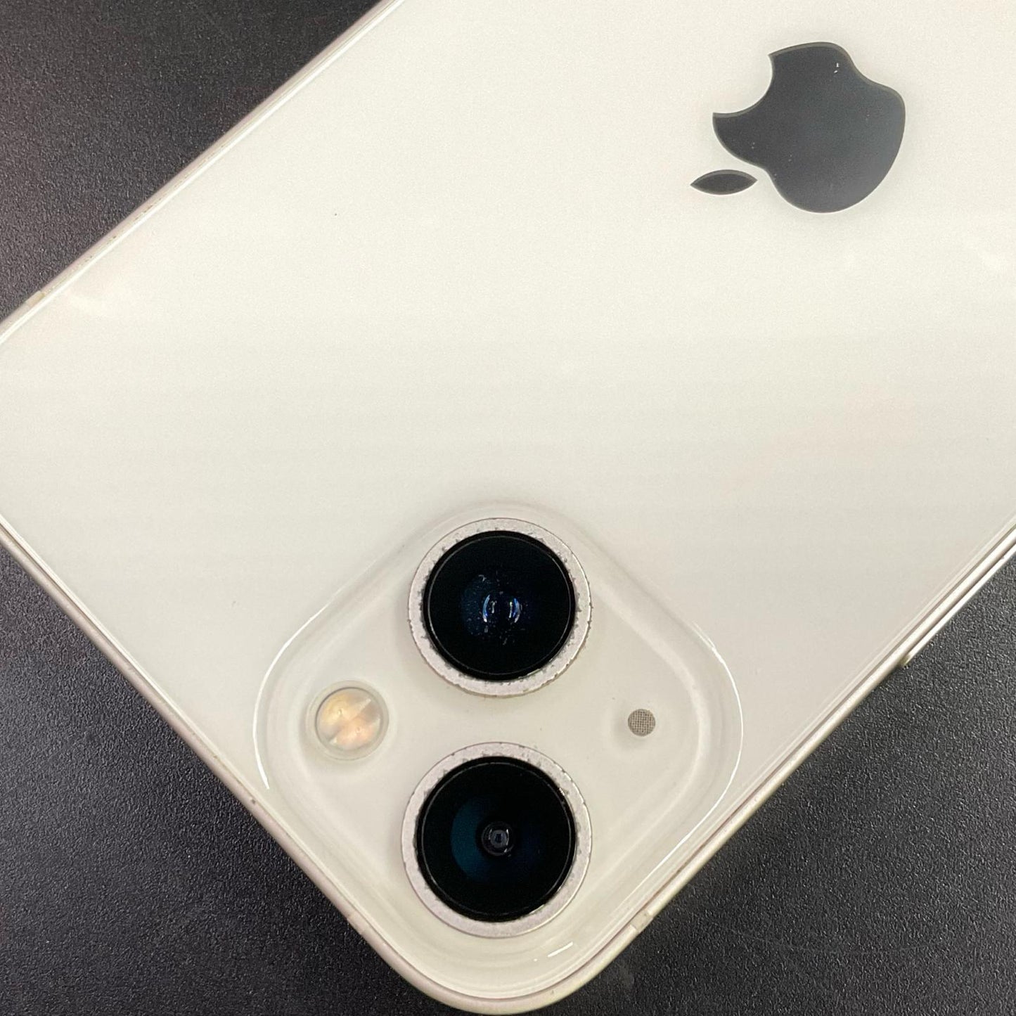 【全額返金保証】【最速発送】Apple iPhone iPhone 13 128GB スターライト au 白ロム 美品 動作確認済 84%