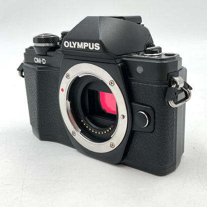 【全額返金保証】【最速発送】OLYMPUS デジタル一眼 OM-D E-M10 Mark II ボディ ブラック 美品 動作確認済