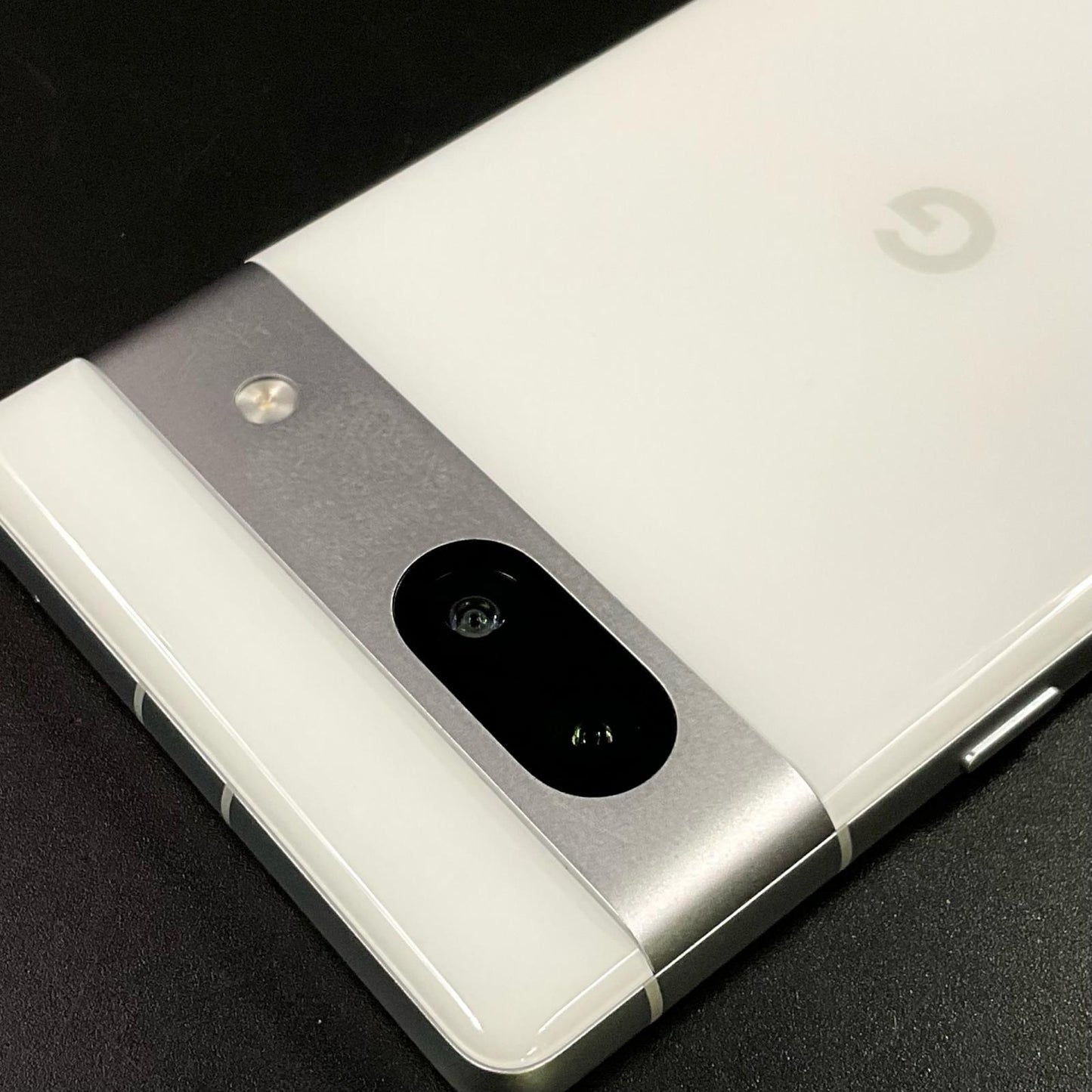 【全額返金保証】【最速発送】Google Pixel 7a 128GB スノー au SIMフリー G82U8 白ロム 美品 動作確認済