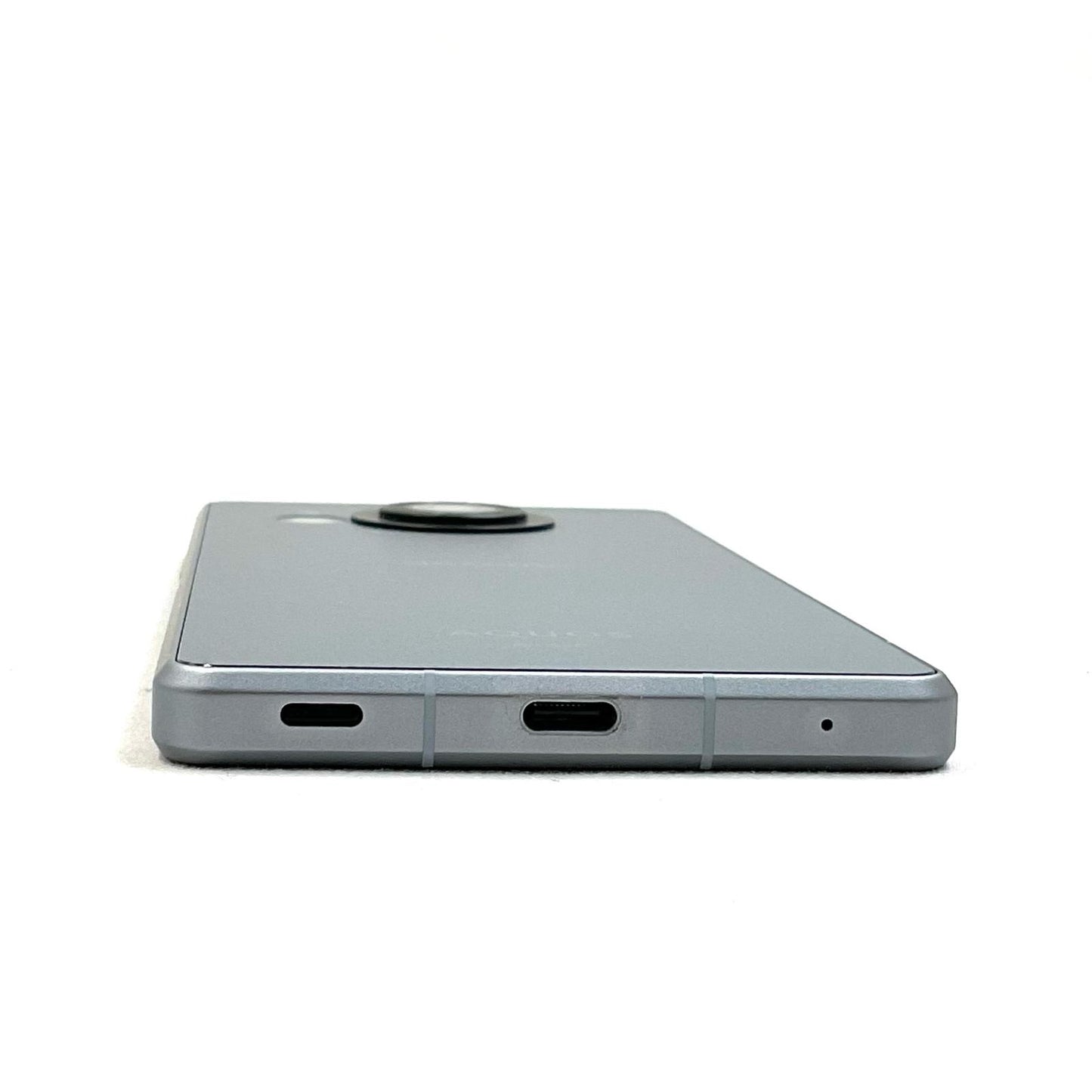 【最速発送】SHARP AQUOS R8 256GB ブルー docomo SH-52D 白ロム【難有】