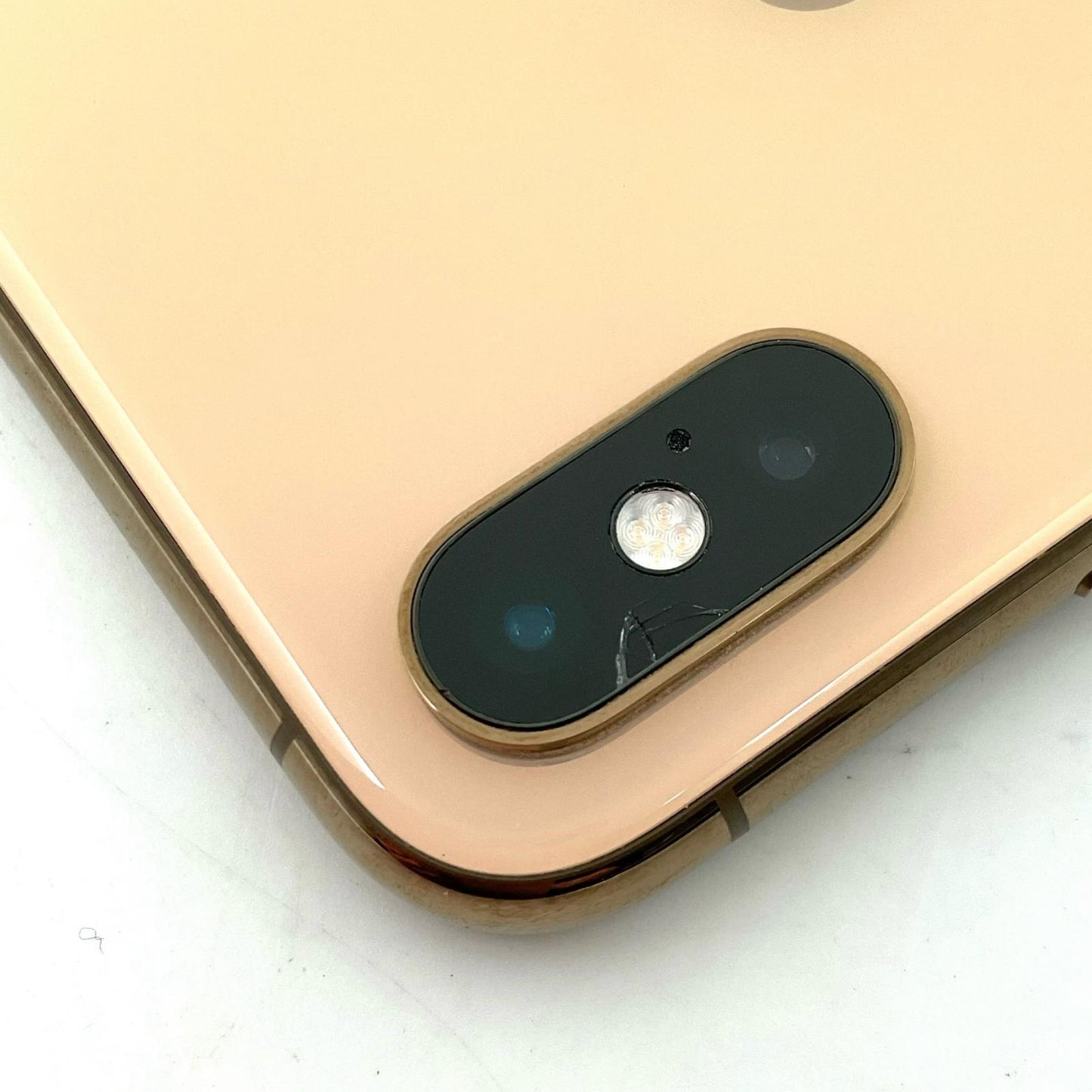 【最速発送】Apple iPhone iPhone XS 256GB ゴールド Softbank 白ロム【難有】 68%