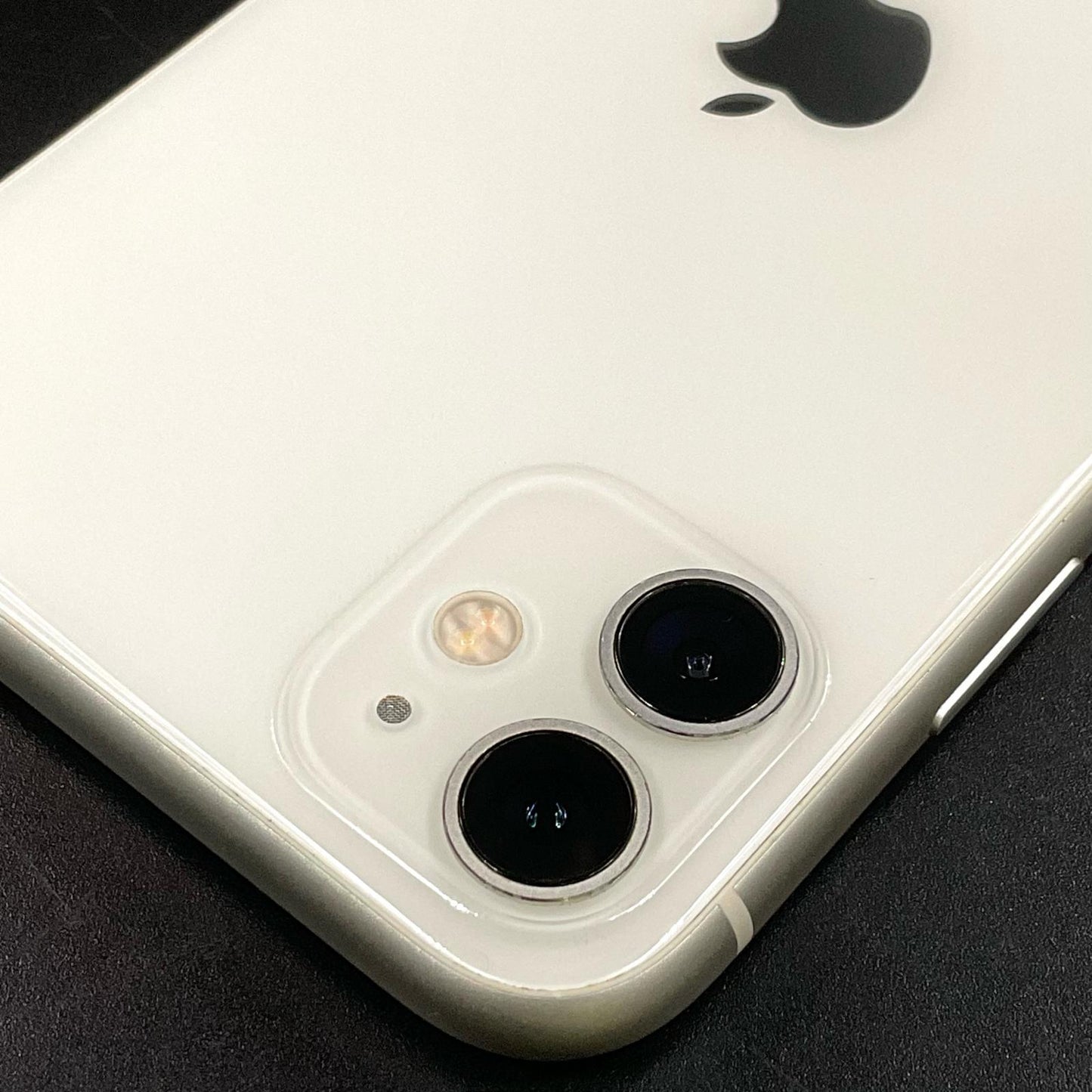 【全額返金保証】【最速発送】Apple iPhone iPhone 11 128GB ホワイト Softbank 白ロム 動作確認済 75%