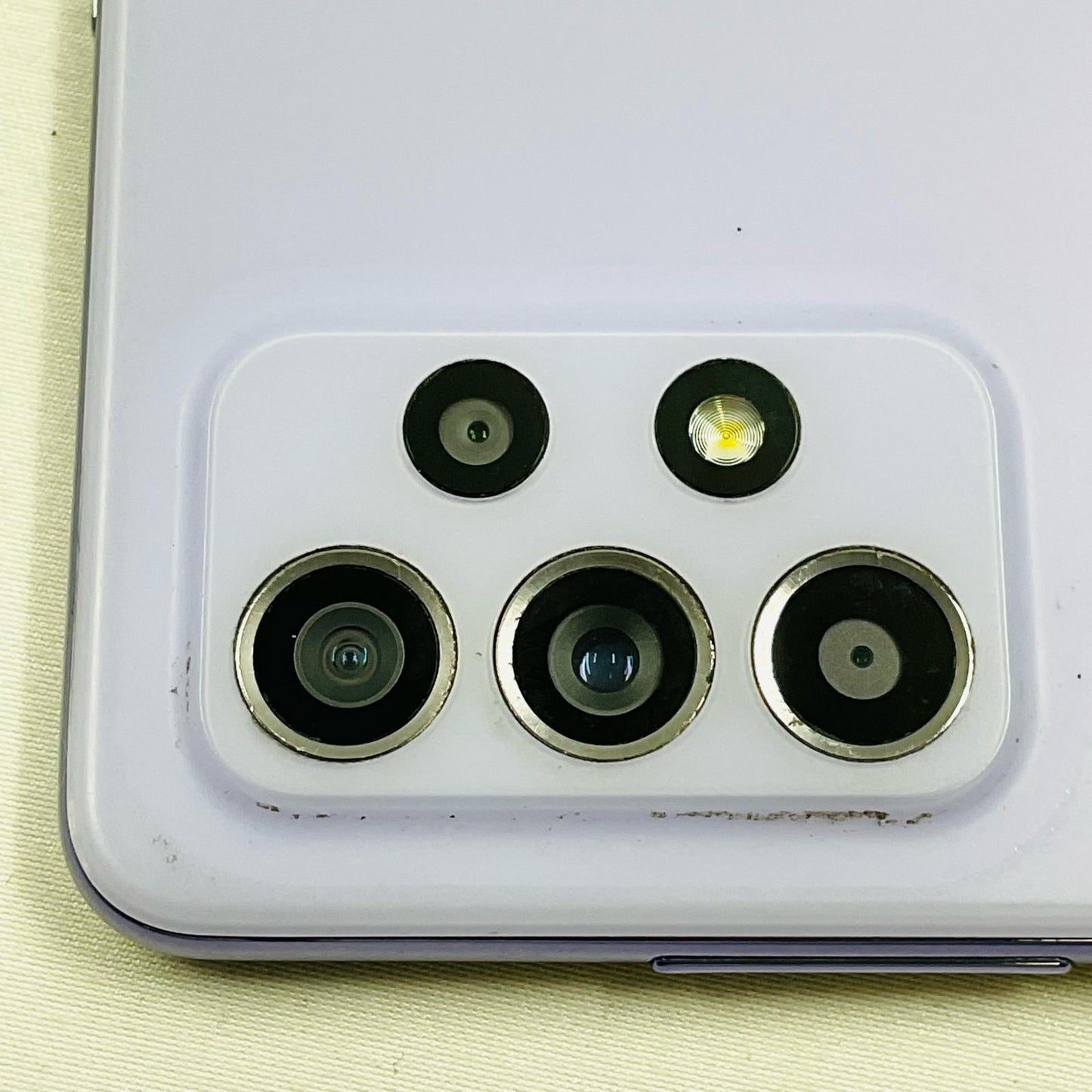 【全額返金保証】【最速発送】SAMSUNG Galaxy A52 128GB オーサムバイオレット docomo SC-53B 白ロム 動作確認済