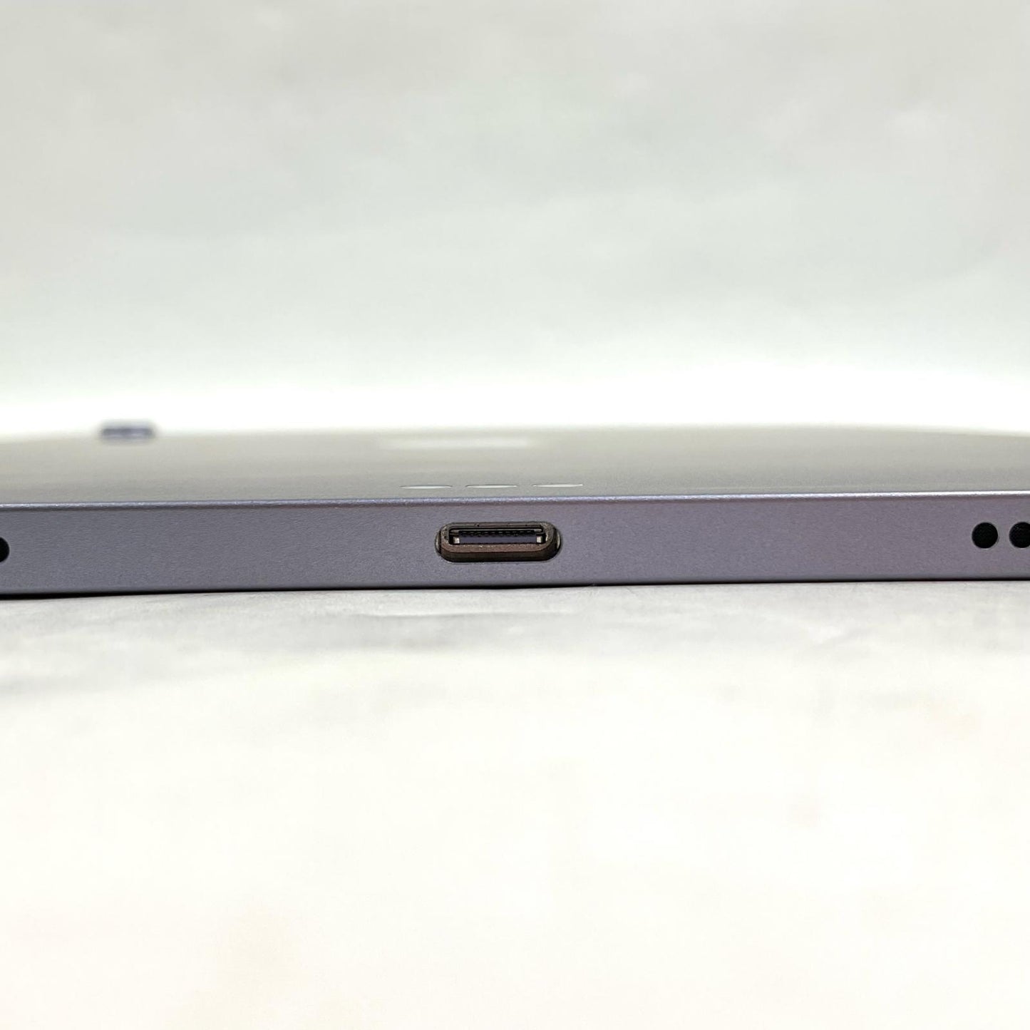 【全額返金保証】【最速発送】Apple iPad Air 10.9インチ 第5世代 256GB パープル Wi-Fi 美品 動作確認済