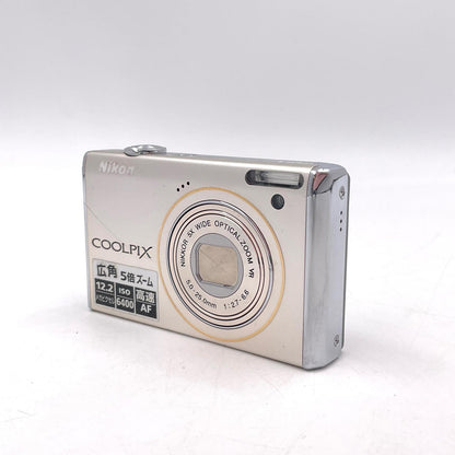 【全額返金保証】【最速発送】Nikon コンパクトデジタルカメラ COOLPIX S640 シルバー 美品 動作確認済
