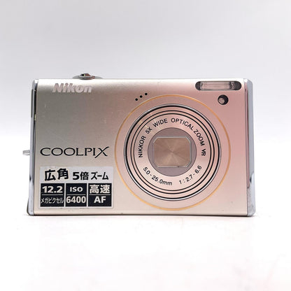 【全額返金保証】【最速発送】Nikon コンパクトデジタルカメラ COOLPIX S640 シルバー 美品 動作確認済