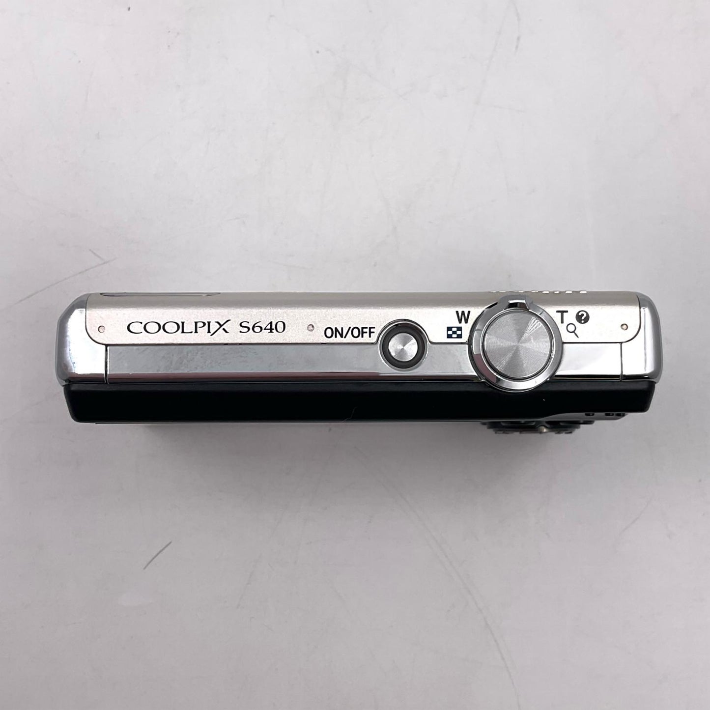 【全額返金保証】【最速発送】Nikon コンパクトデジタルカメラ COOLPIX S640 シルバー 美品 動作確認済