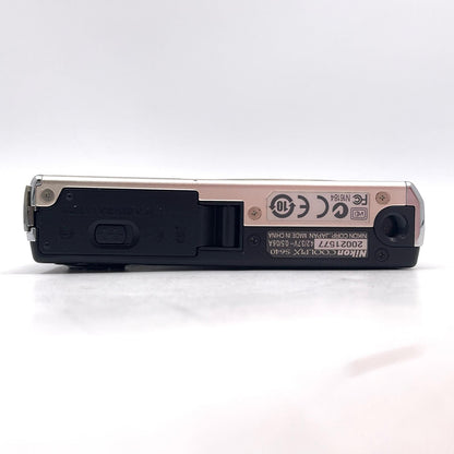 【全額返金保証】【最速発送】Nikon コンパクトデジタルカメラ COOLPIX S640 シルバー 美品 動作確認済