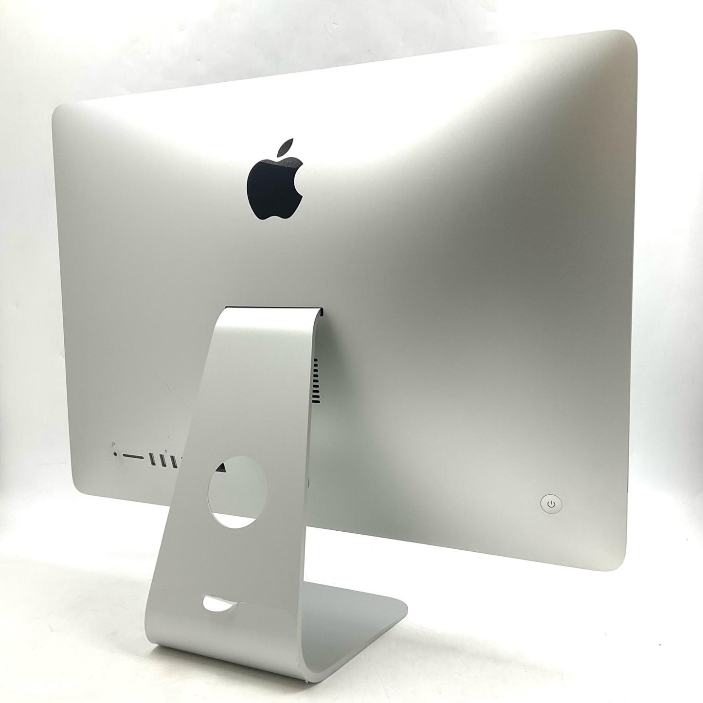 【最速発送】Apple iMac 21.5インチ 6コア intel core i5 8GB フュージョンドライブ 1TB シルバー【難有】