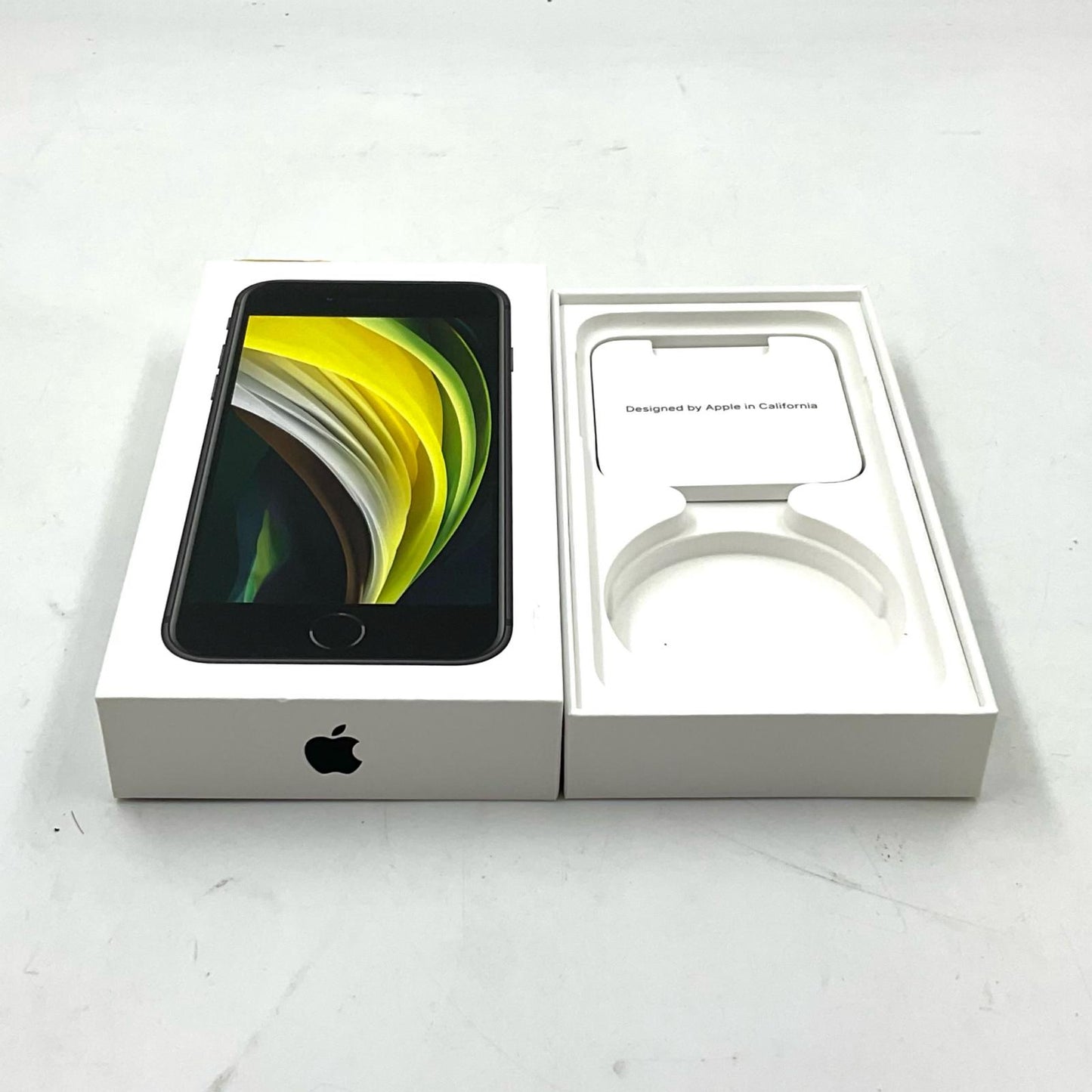 【全額返金保証】【最速発送】Apple iPhone iPhone SE（第2世代） 64GB ブラック au 白ロム 美品 動作確認済 88%