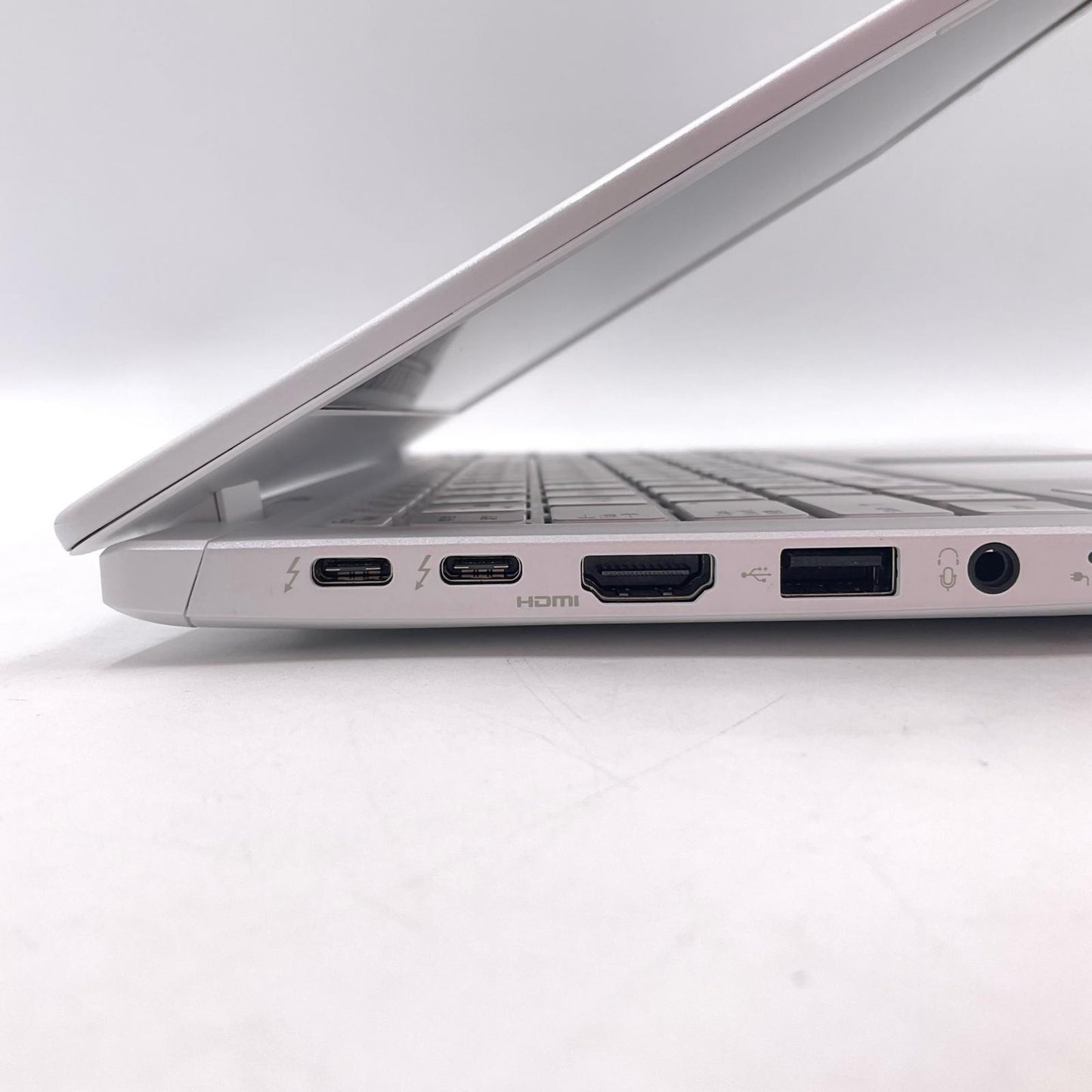 【全額返金保証】【最速発送】dynabook dynabook P4G6YWBE i7-1360P 16GB M.2 SSD 512GB 100% 超美品 動作確認済